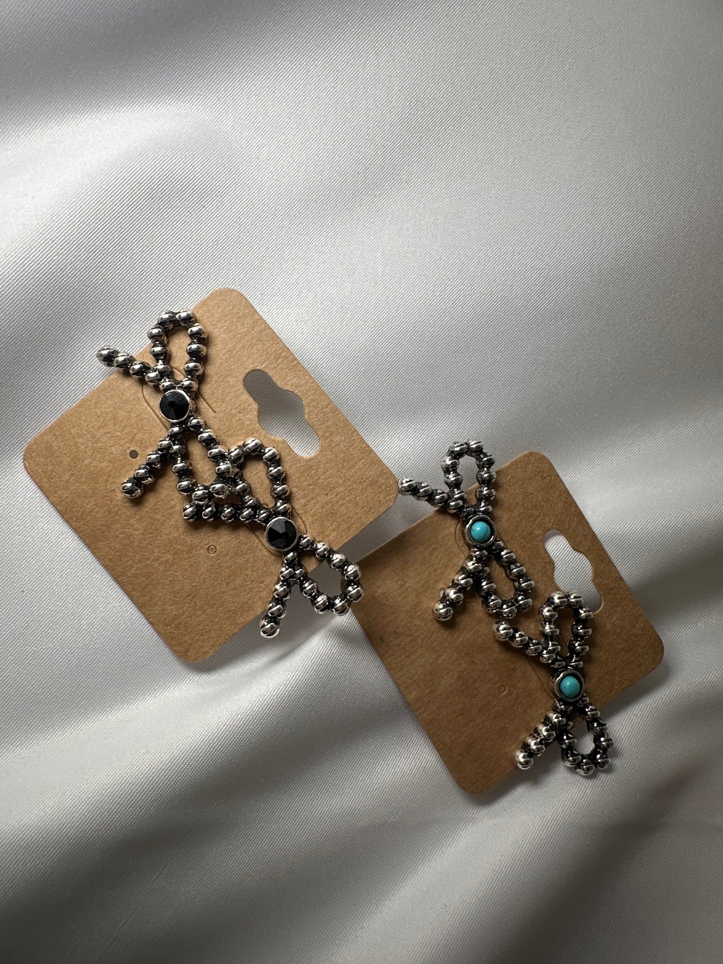 3D Ball TXR Bow Stud Earrings