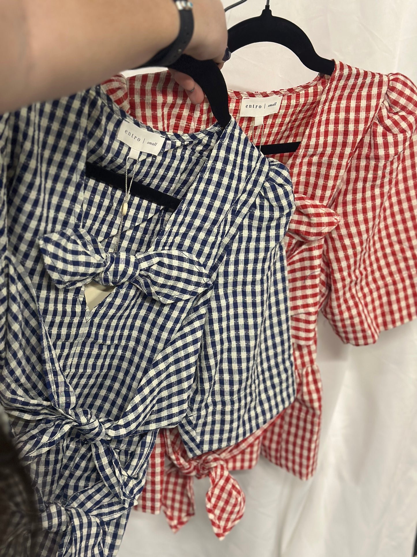 QUARTER SLEEVE GINGHAM RUFFLED BLOUSE *