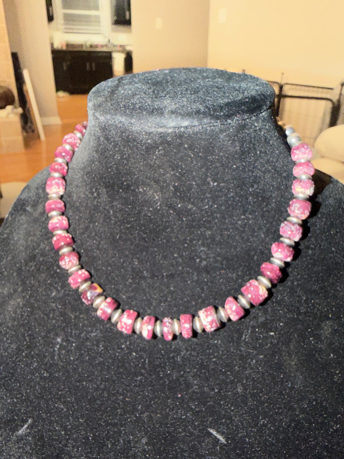 Purple spiny x saucer pearl necklace