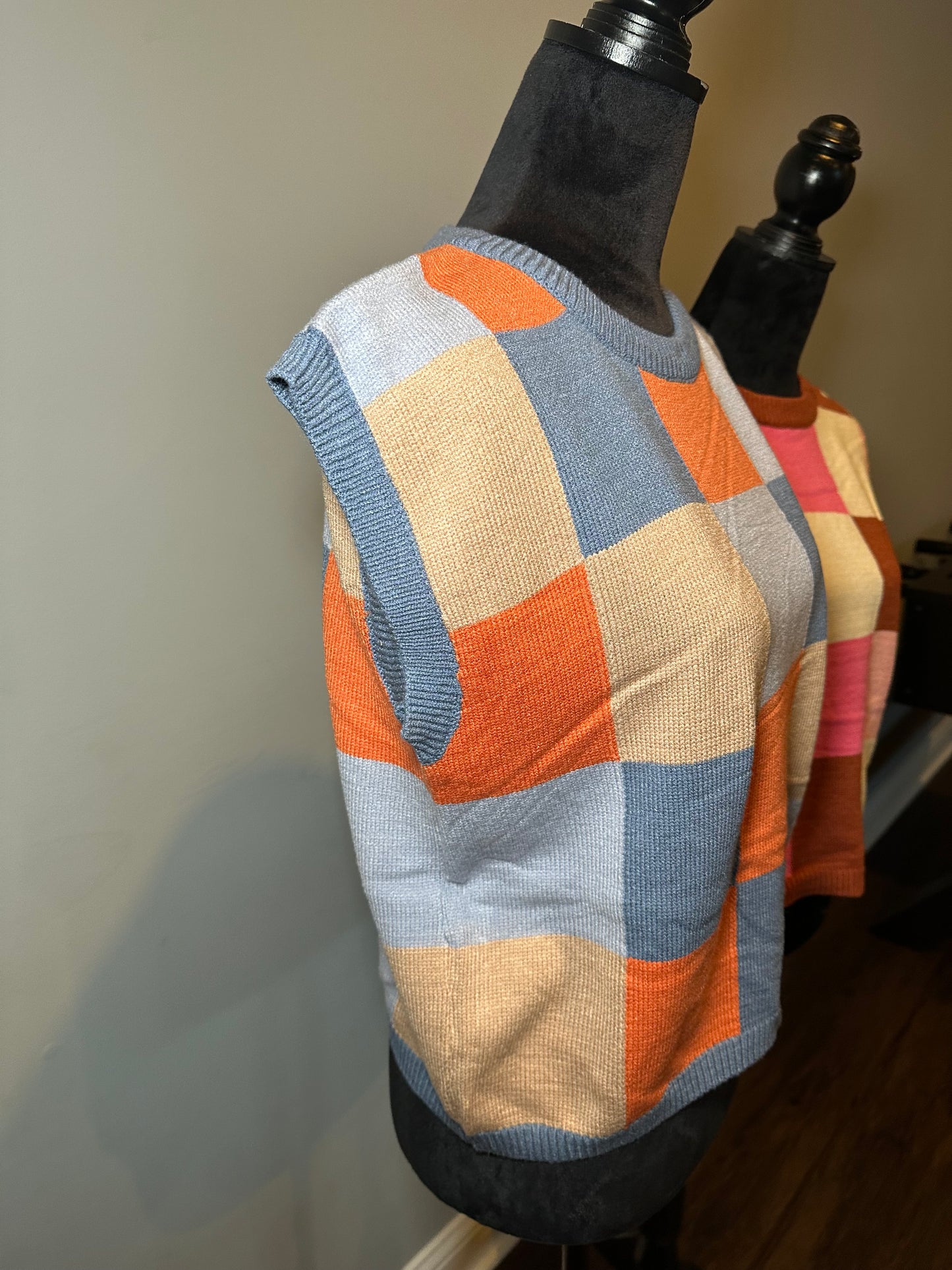 COLORFUL CHECKERED SWEATER VEST