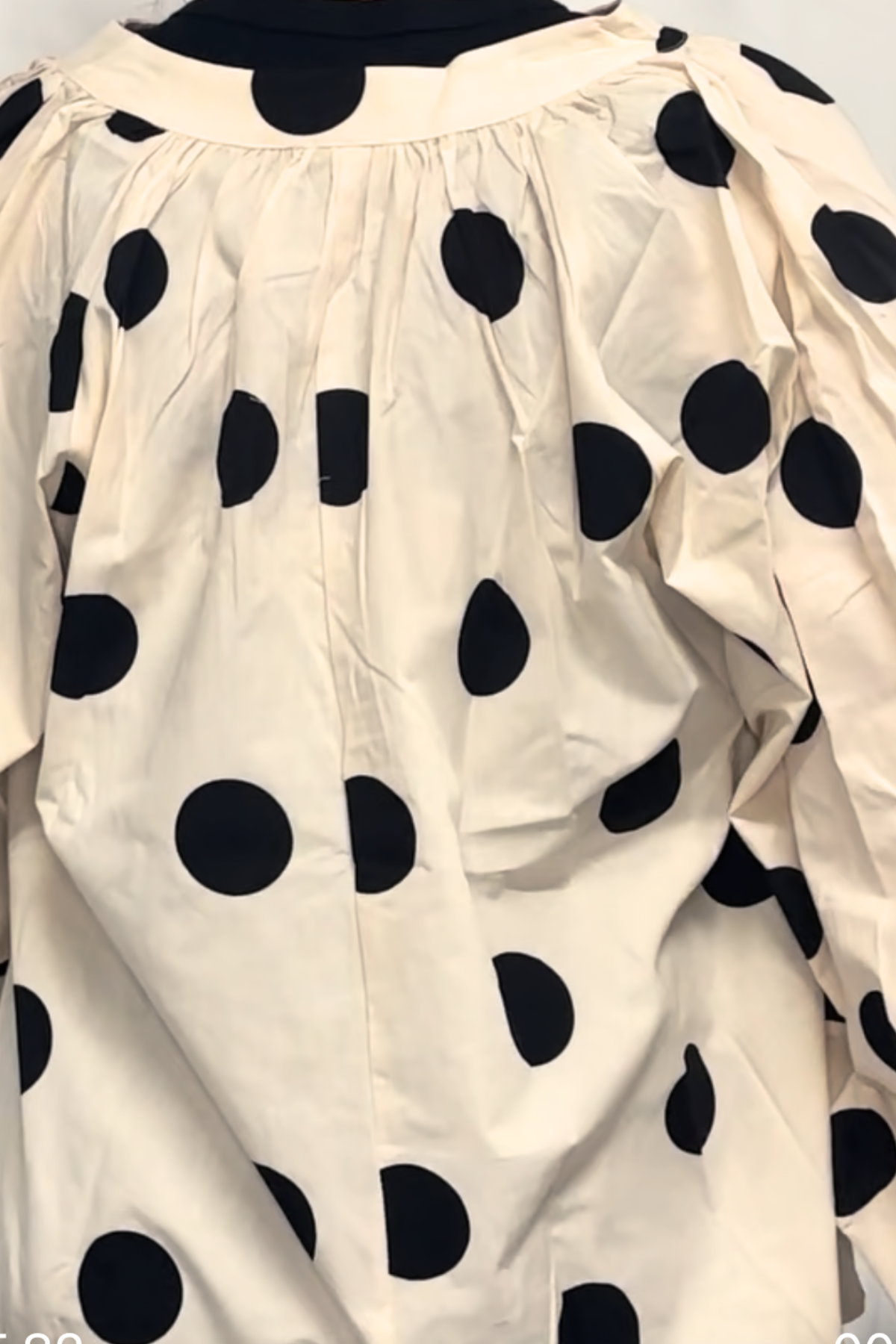 POLKA DOT EXAGGERATED BALLOON SLEEVES TOP