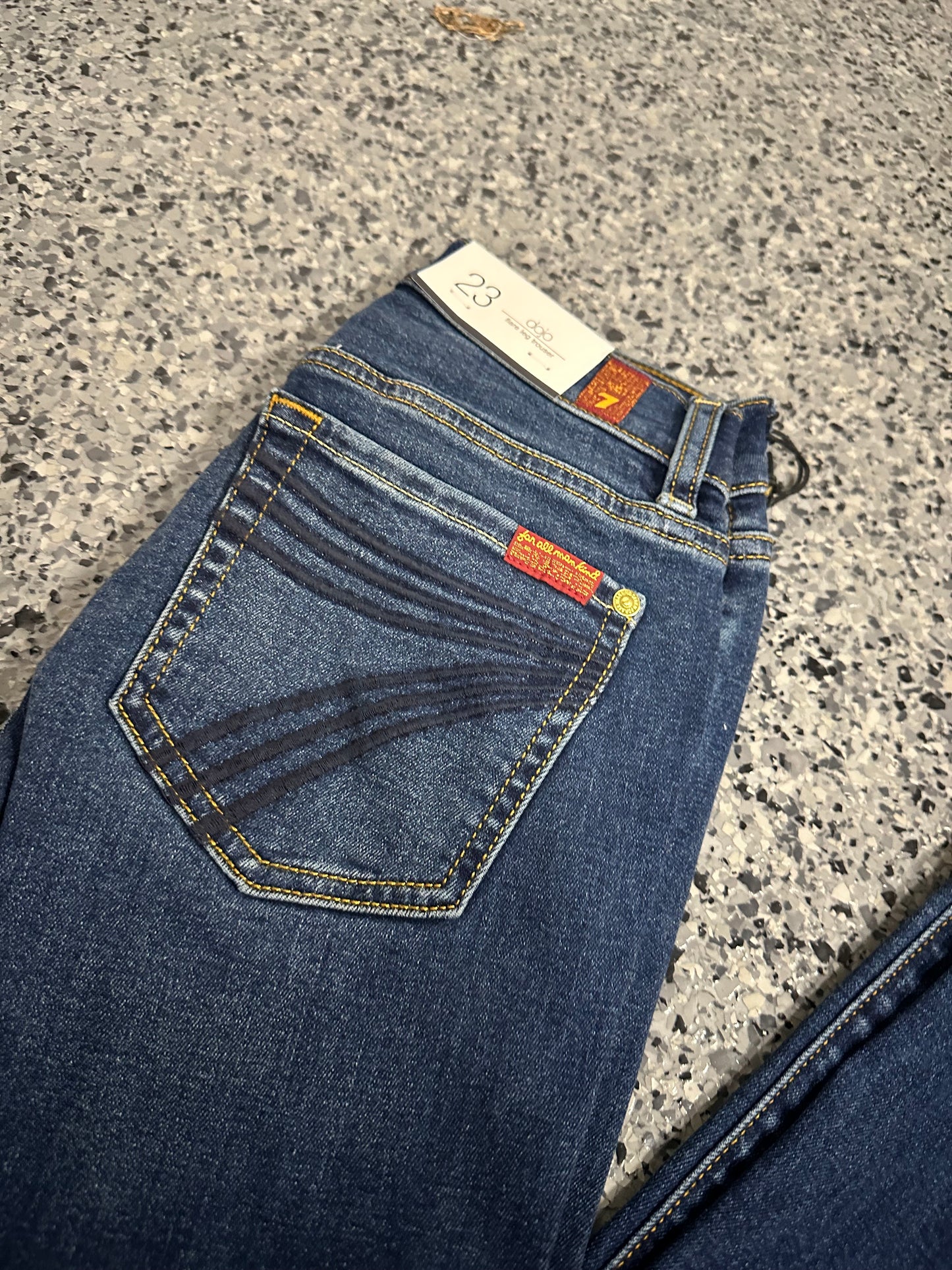 7 FOR ALL MANKIND DOJO JEANS 36" - MR1