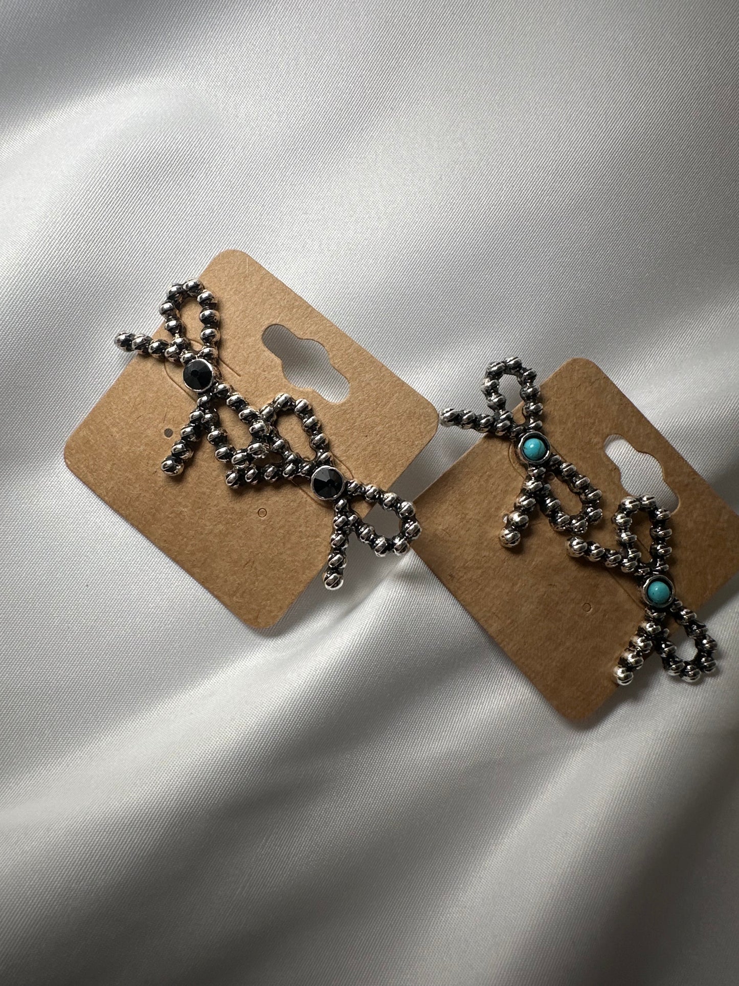 3D Ball TXR Bow Stud Earrings