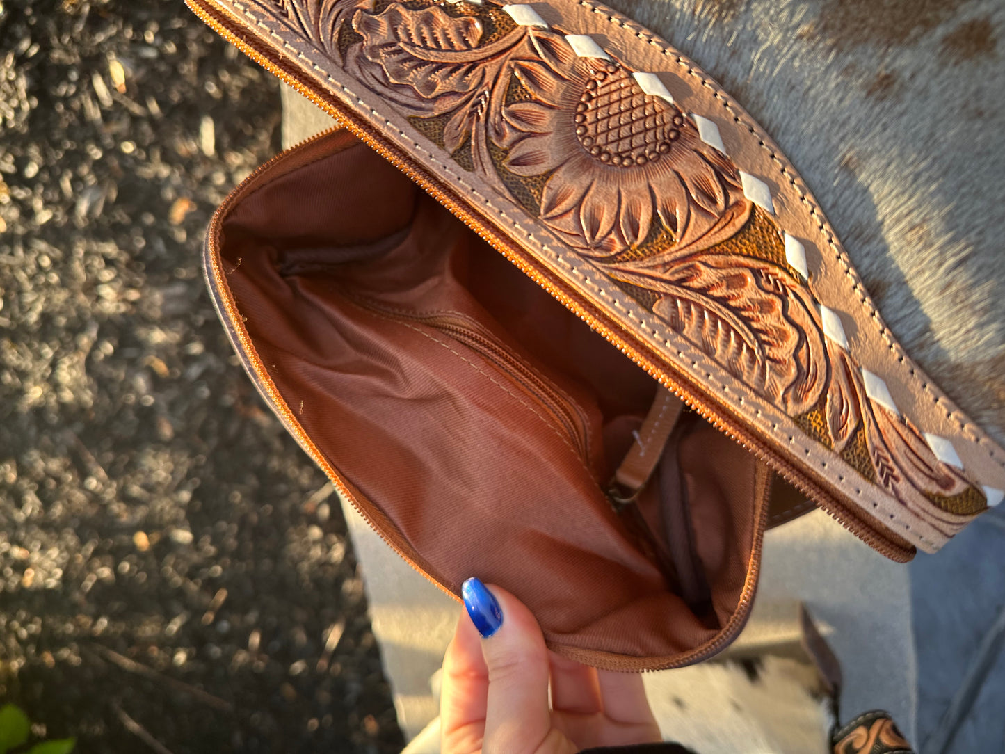 Western Floral Cowhide Leather Travel Cosmetic Storage Case - Toiletry Bags
