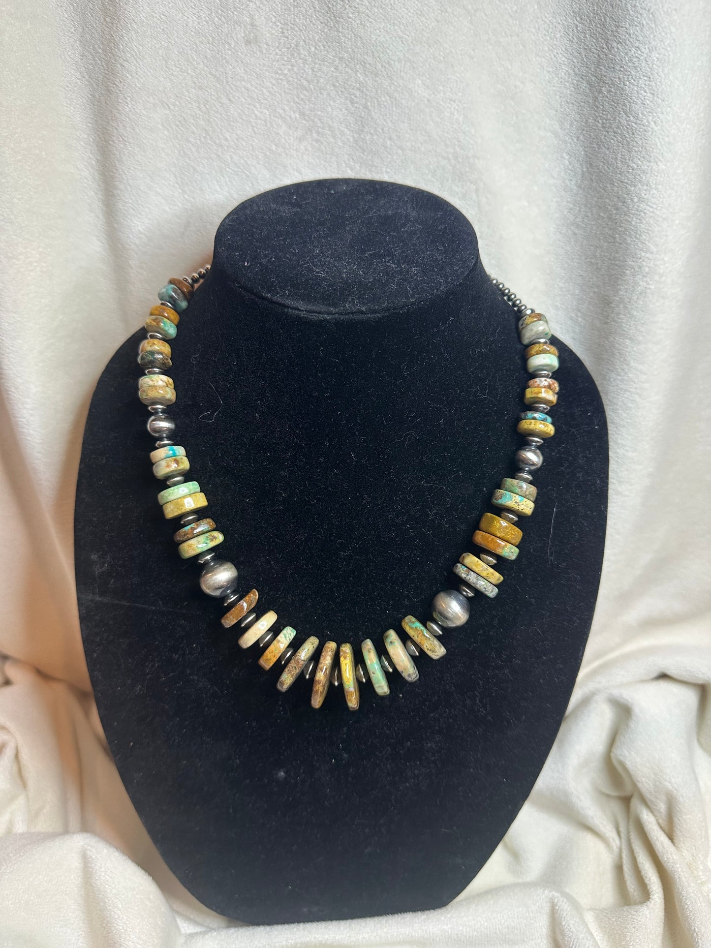 large graduated natural turquoise necklace *3