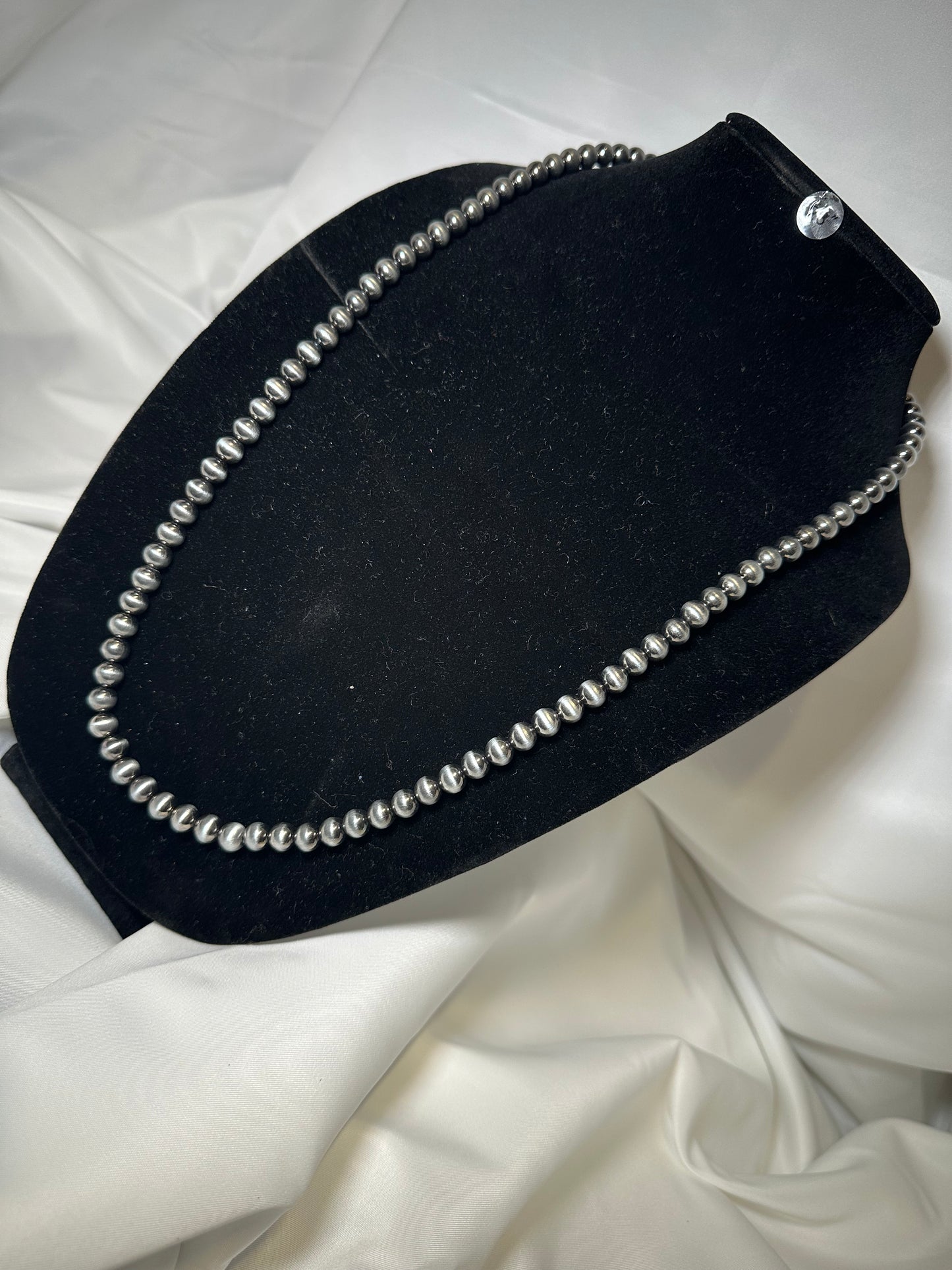 8mm navajo style beaded necklace 28"