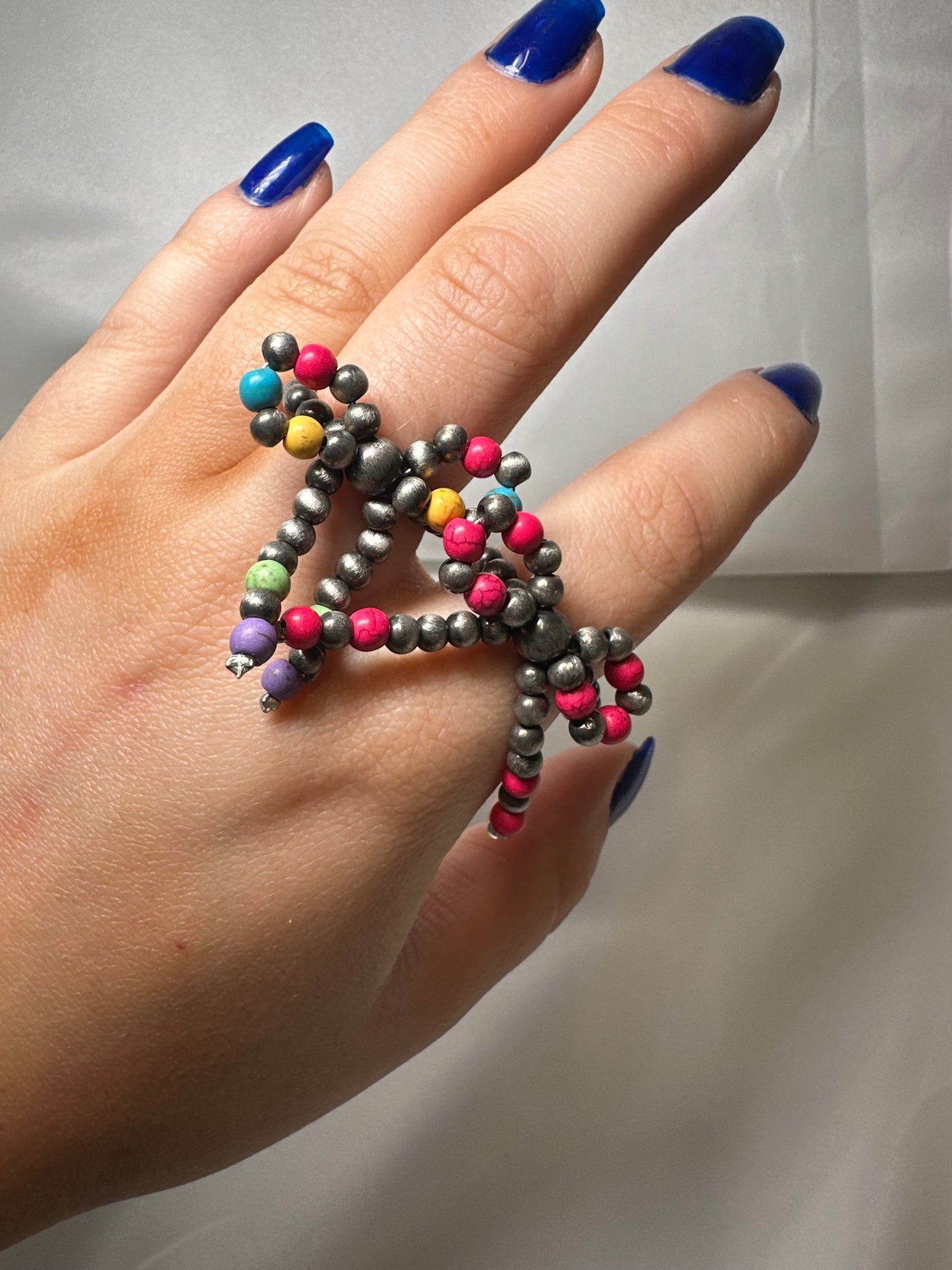 Navajo Style Pearl Bow Stretch Ring