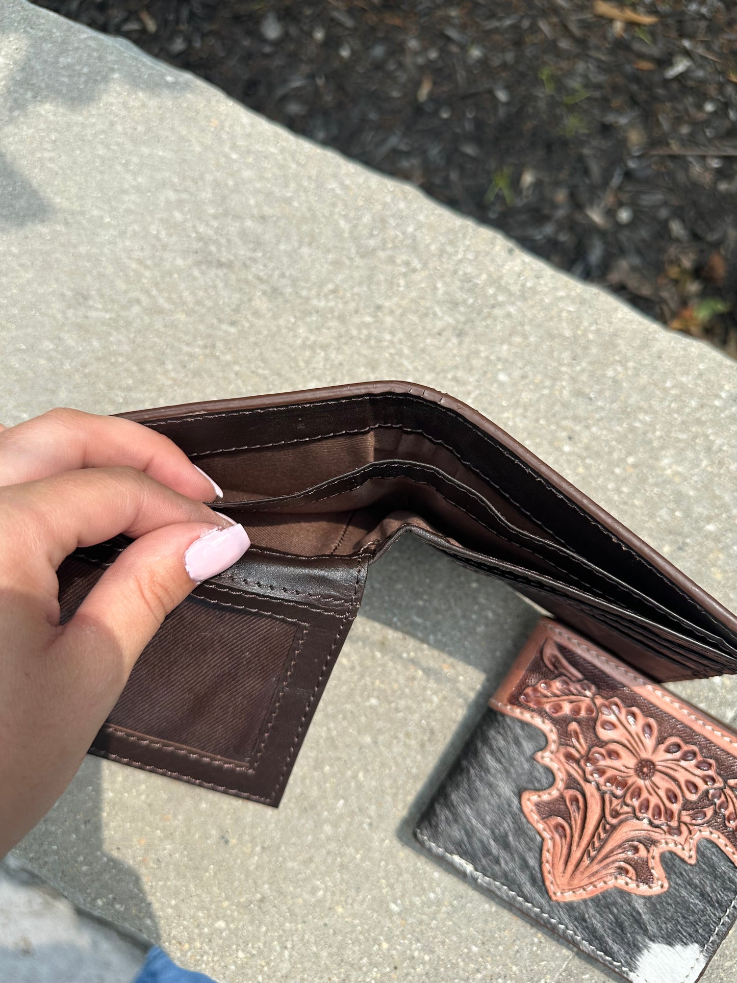 Hand Tooled Leather Bifold Short Mens Wallet