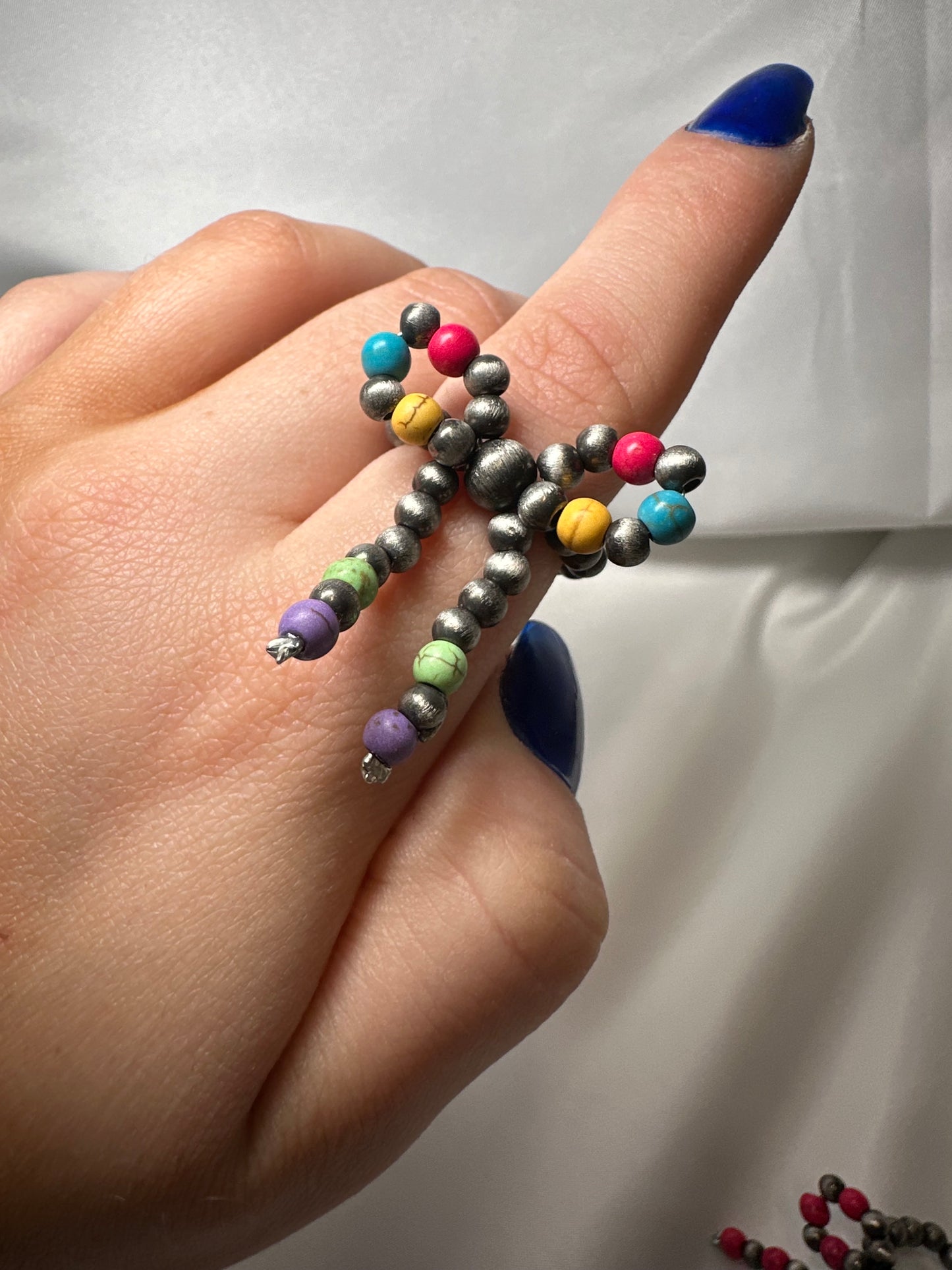 Navajo Style Pearl Bow Stretch Ring
