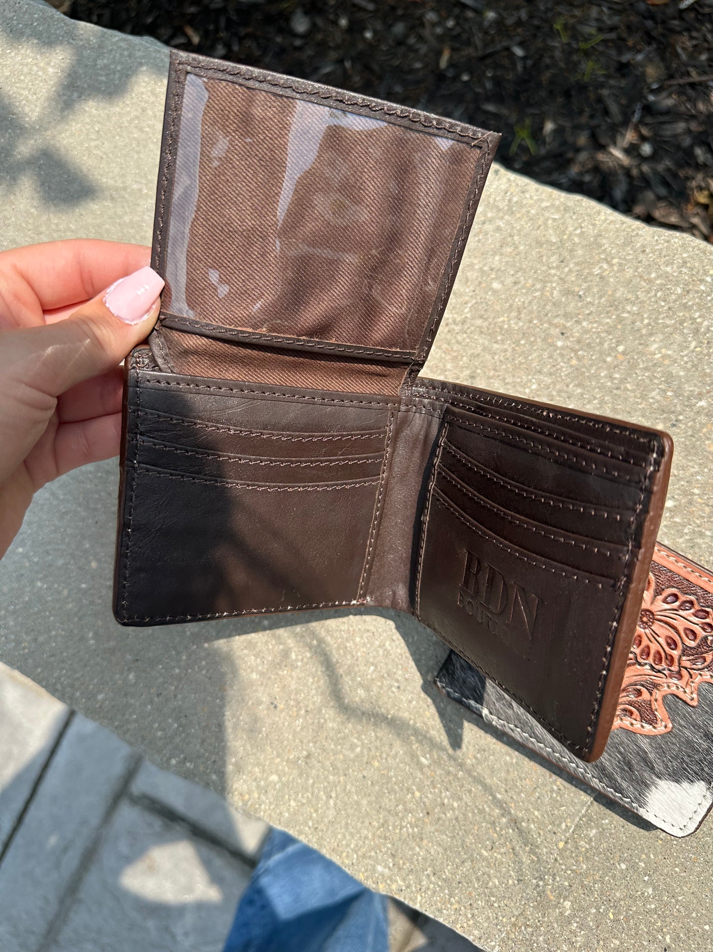 Hand Tooled Leather Bifold Short Mens Wallet