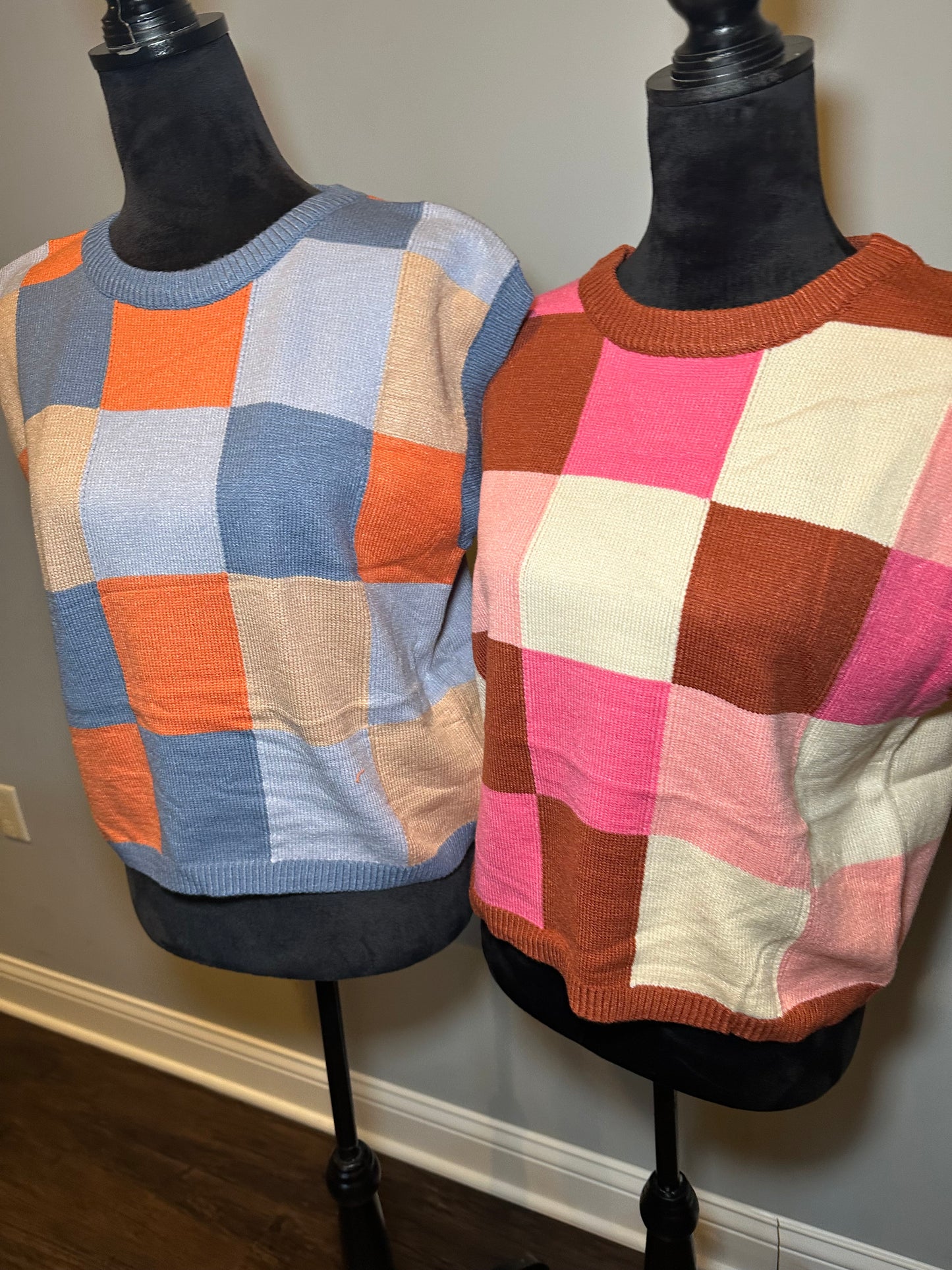 COLORFUL CHECKERED SWEATER VEST