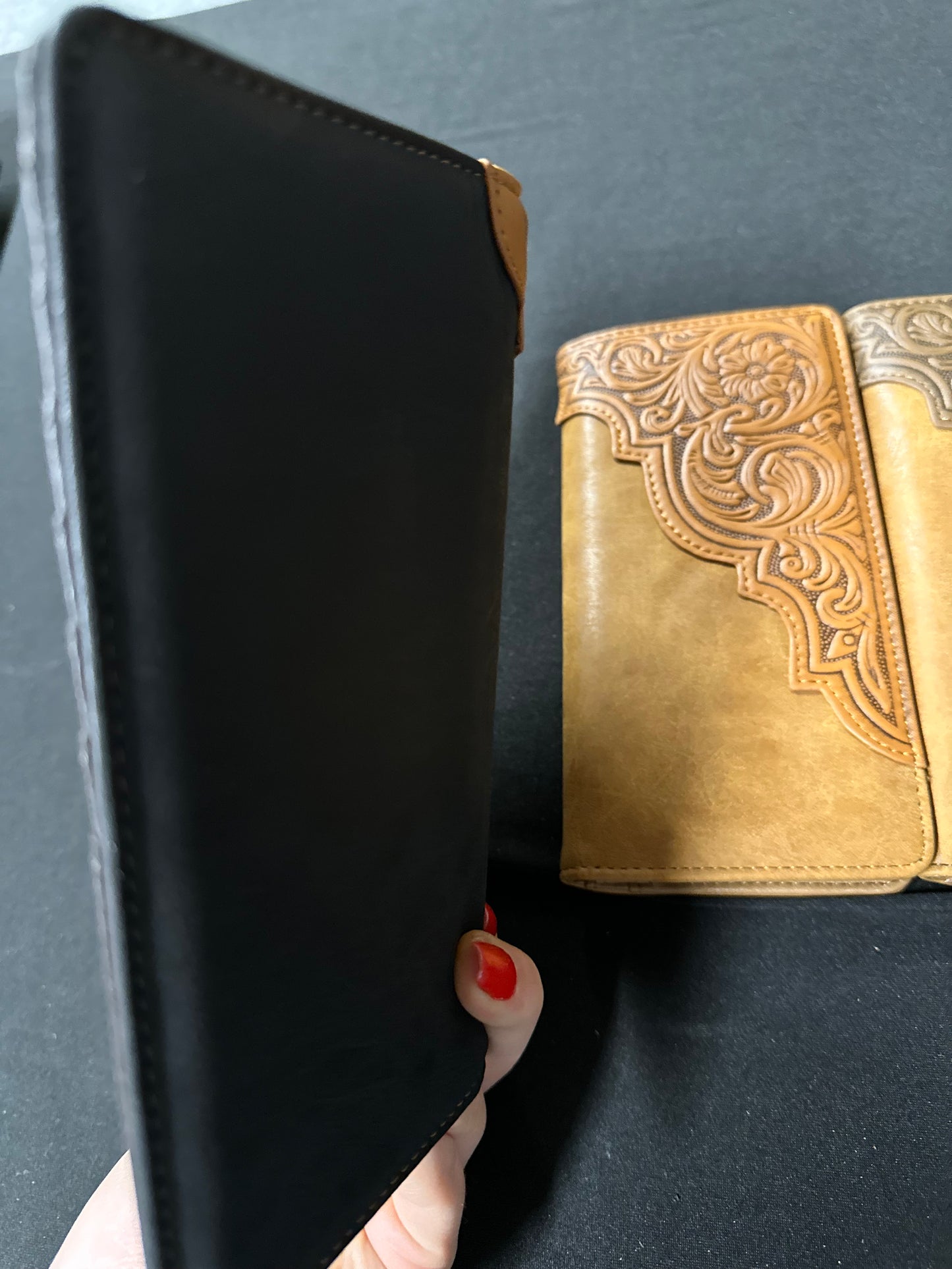 Embossed Floral Men's Bifold Long PU Leather Wallet