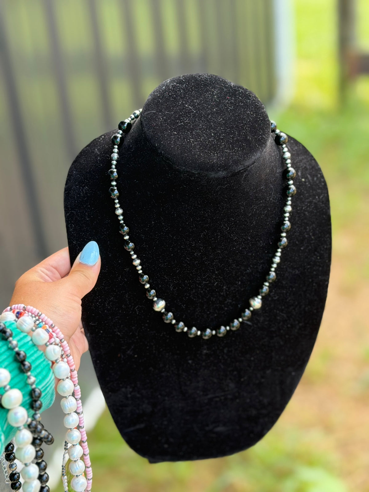 GRADUATED BLACK ONYX X STERLING PEARL NECKLACE