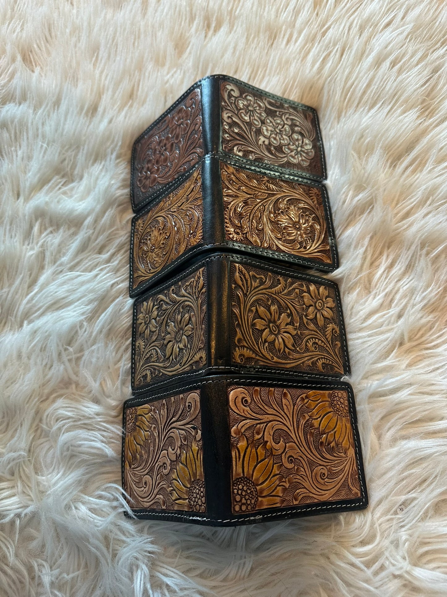 Hand Tooled Leather Bifold Short Mens Wallet