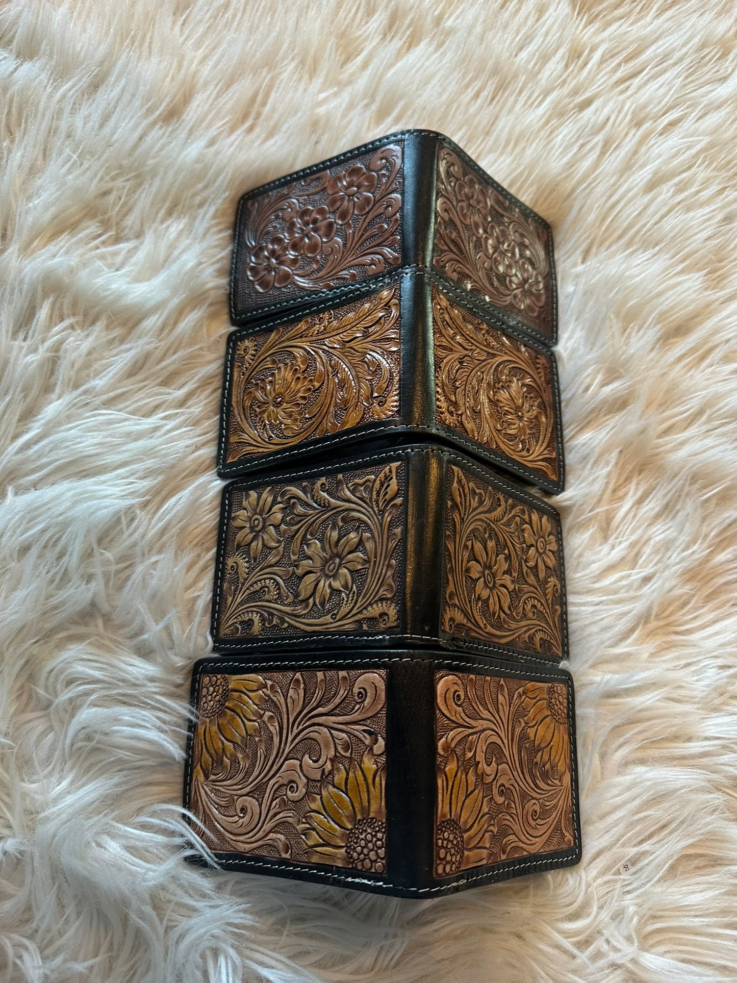 Hand Tooled Leather Bifold Short Mens Wallet