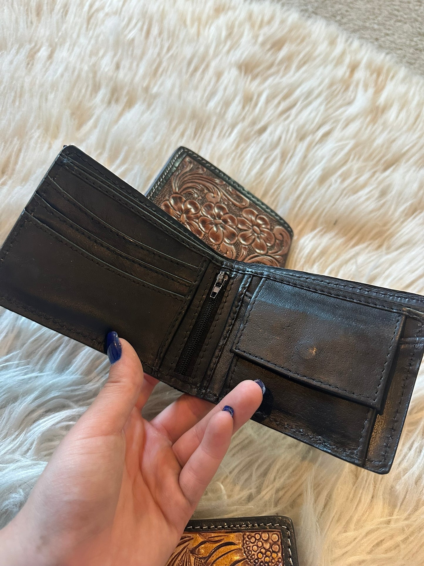Hand Tooled Leather Bifold Short Mens Wallet
