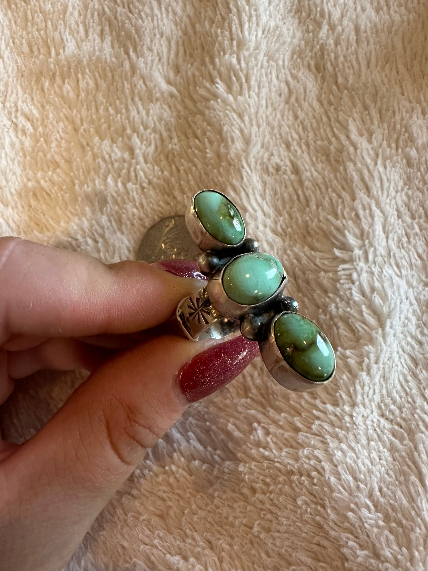 sonoran gold 3 stone ring ~ size 8