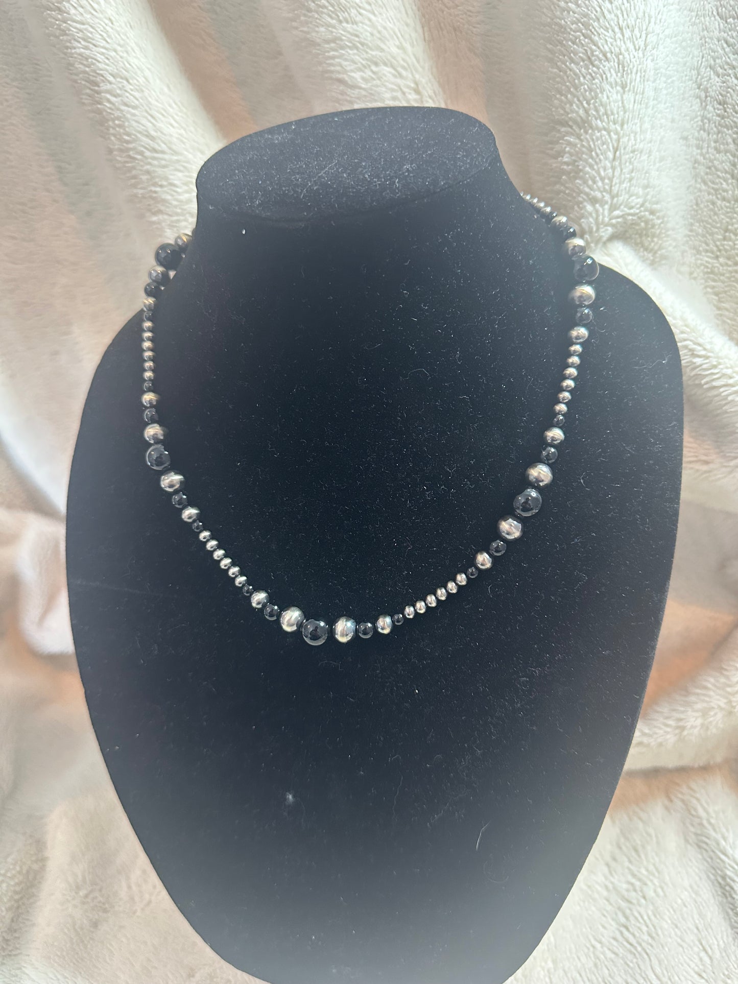 4-10mm navajo pearl x black onyx necklace