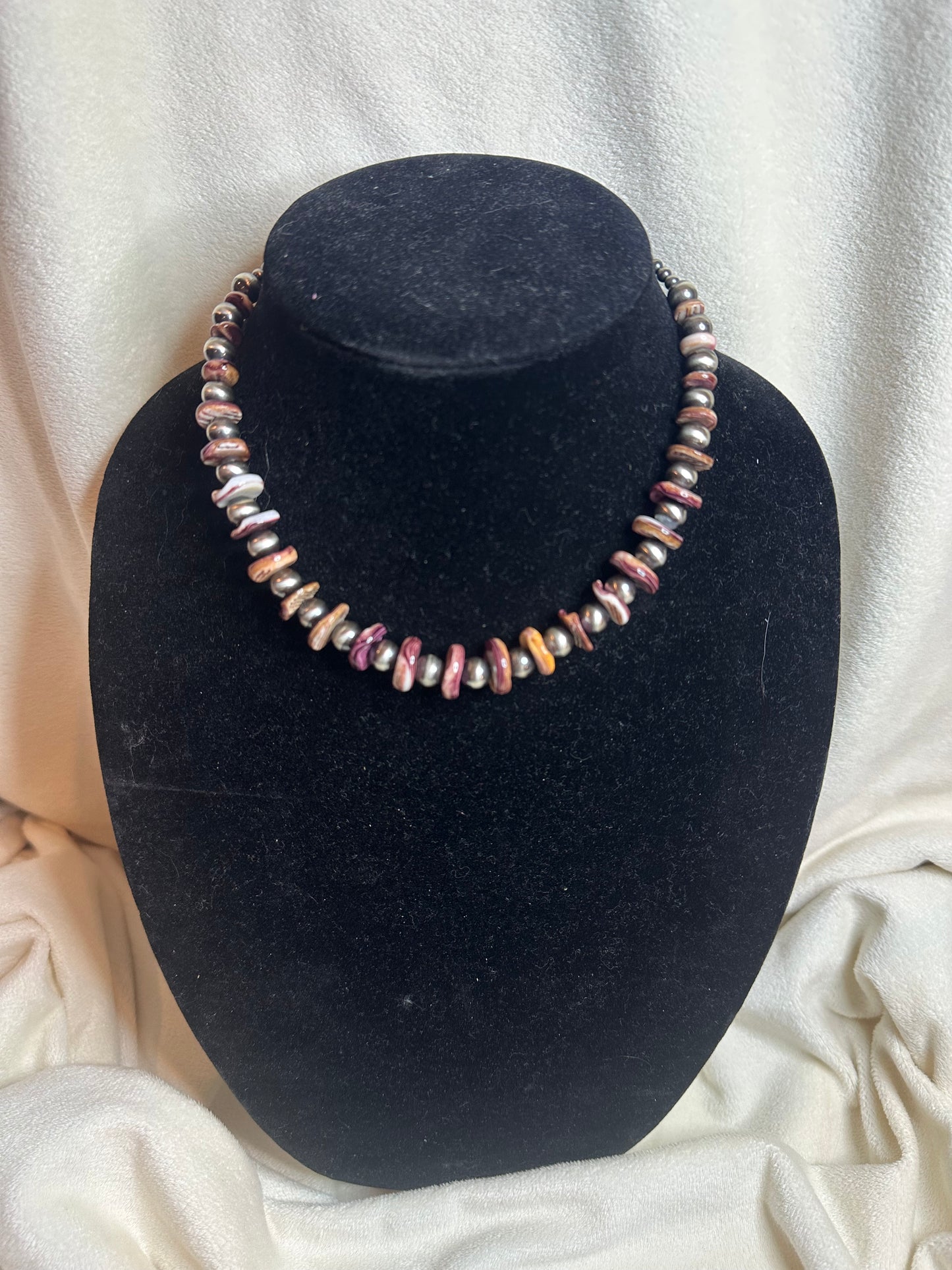 graduated purple spiny x 8mm necklace