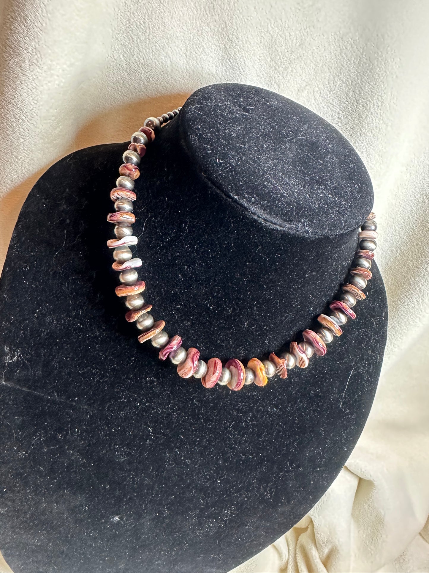 graduated purple spiny x 8mm necklace