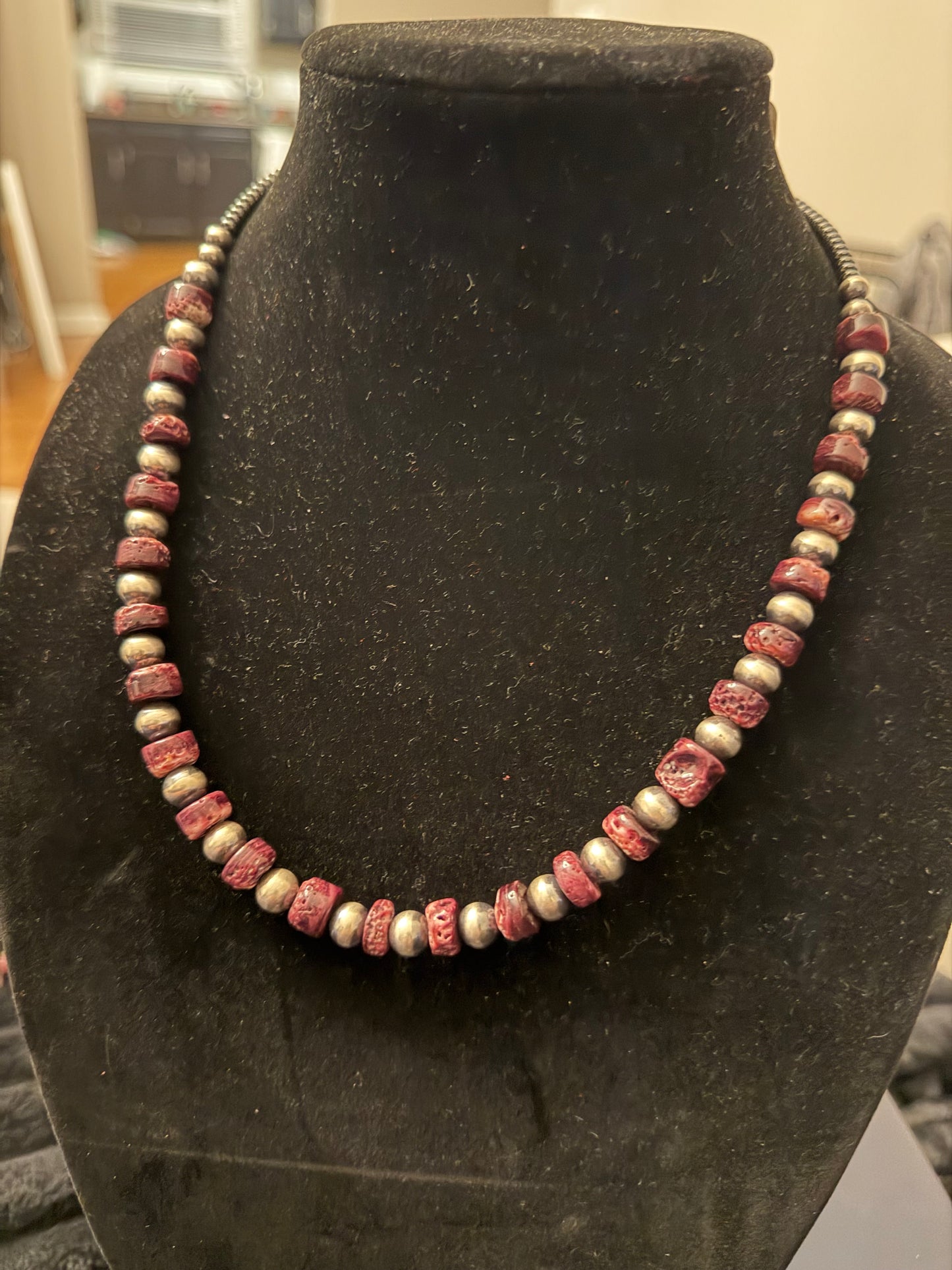 Purple spiny x 10mm pearl necklace