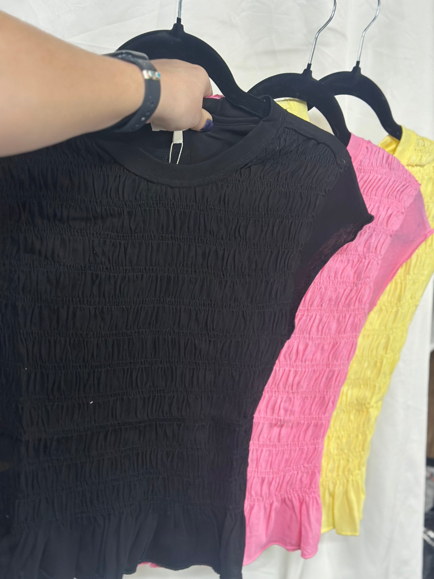 SMOCKED RUFFLE HEM BLOUSE *