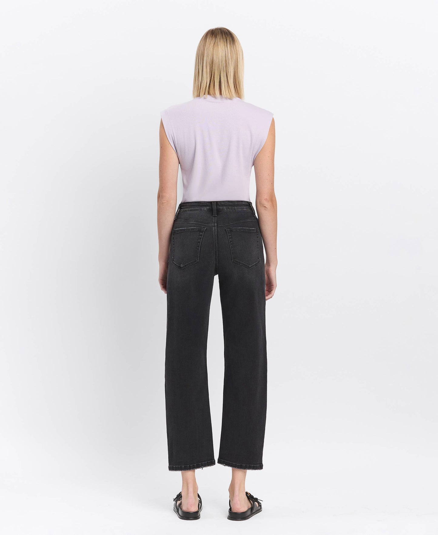 HIGH RISE DISTRESSED BLACK BARREL JEANS T6568