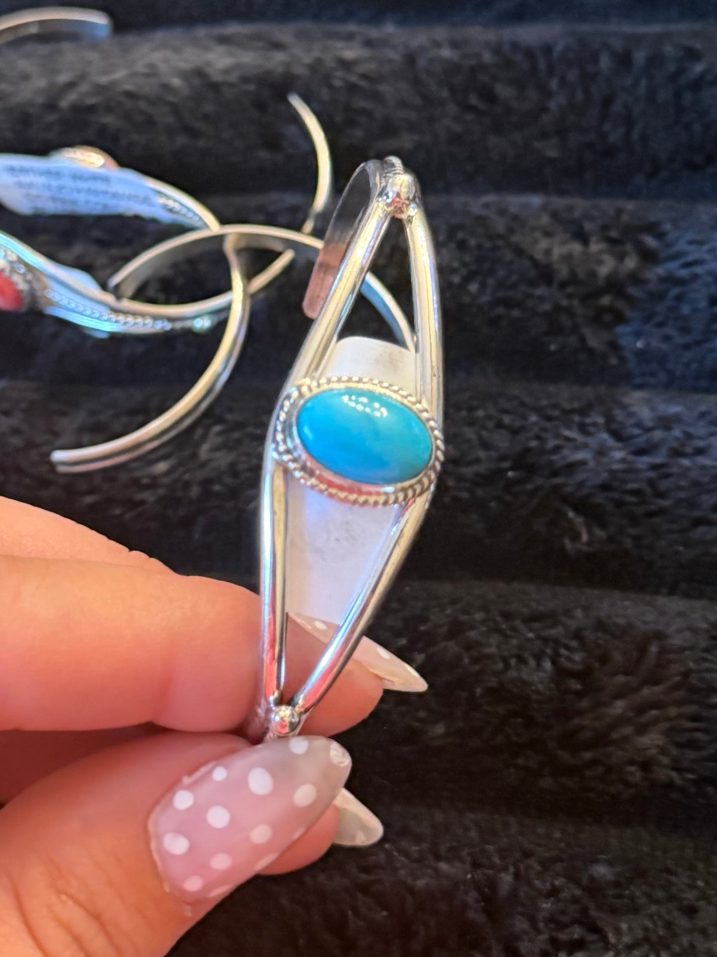 Navajo Handmade Kingman Turquoise Bracelet - Jerryson Henio