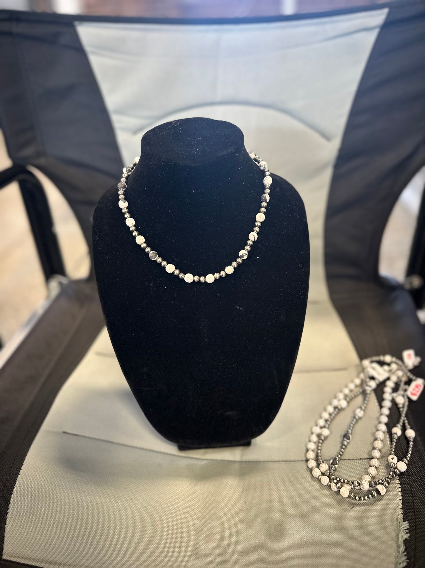 Graduated pearl x white buffalo necklace
