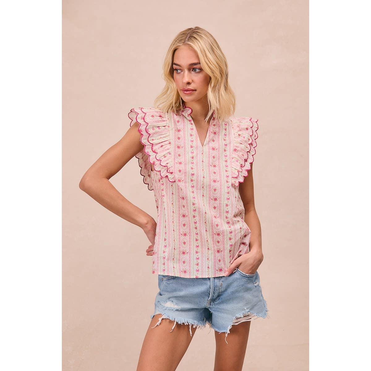 PRINTED WOVEN SCALLOPE EDGE DETAIL RUFFLED SLEEVES V NECK TO