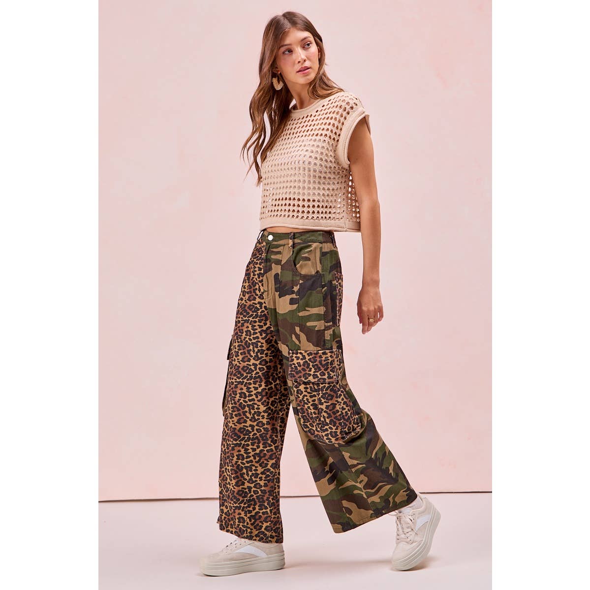 LEOPARD AND CAMOUFLAGE MIXED CARGO POCKETS PANTS