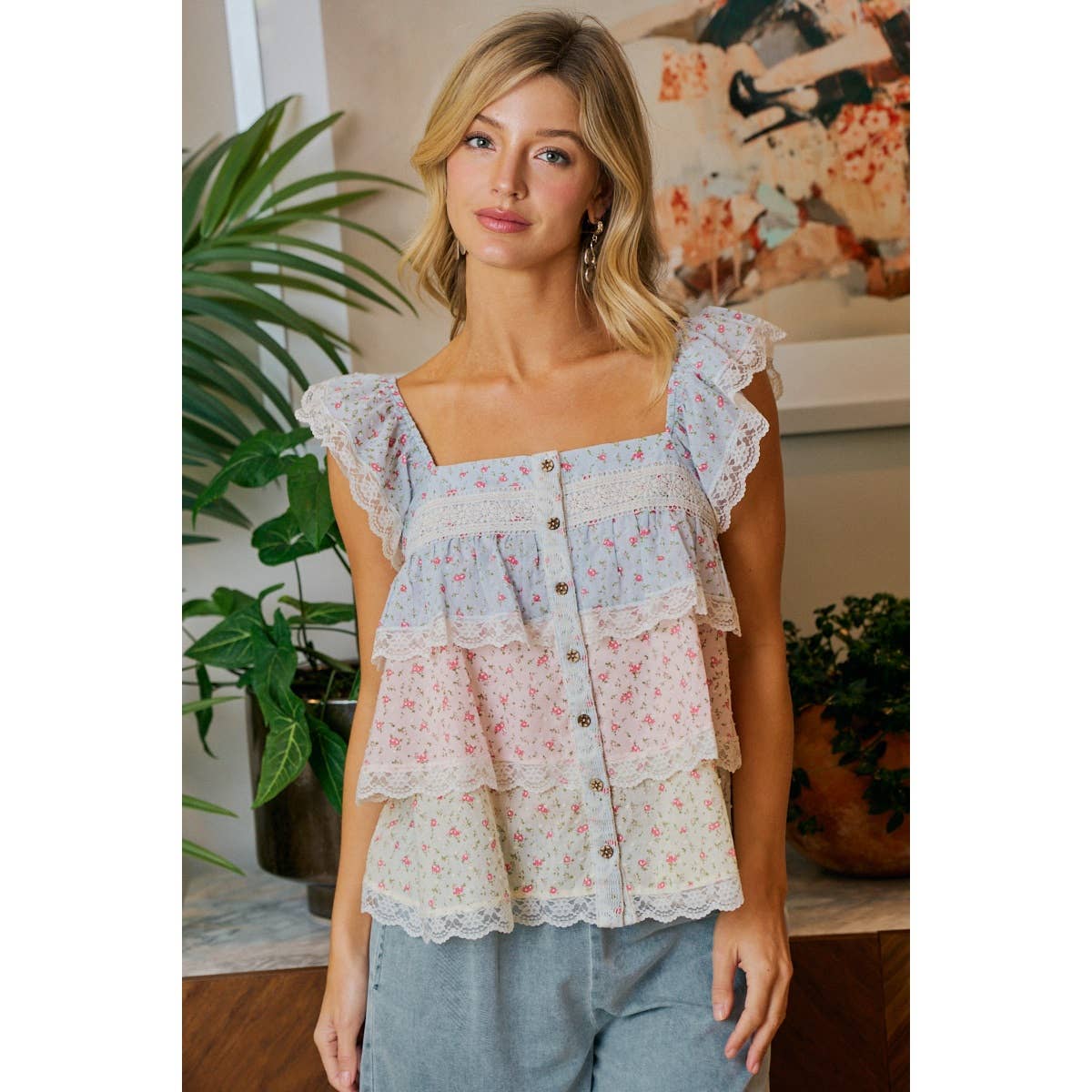 FLORAL COLOR BLOCK LACE TRIMMED RUFFLED TOP