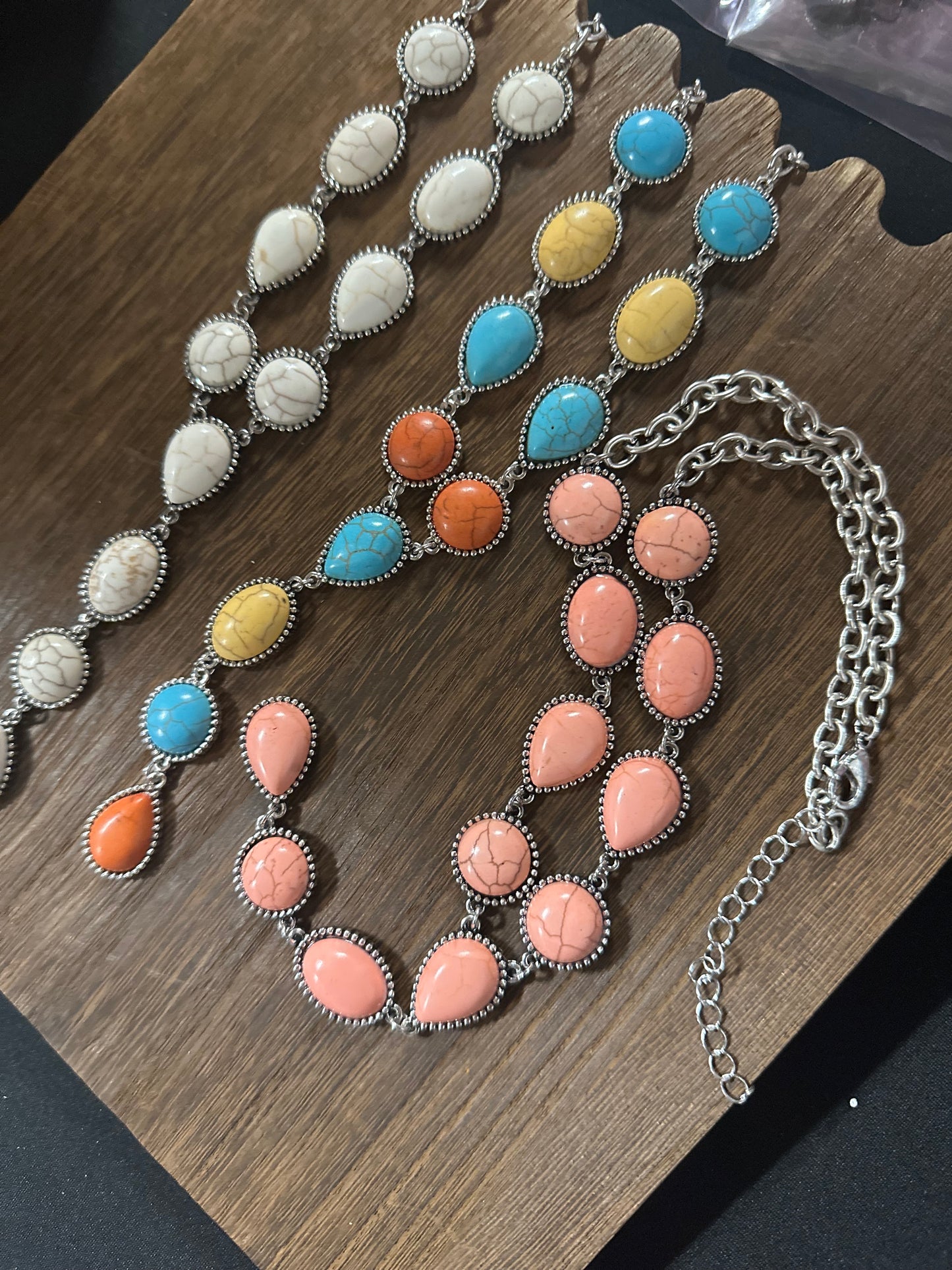 Western Cabochon Stone Y Necklace