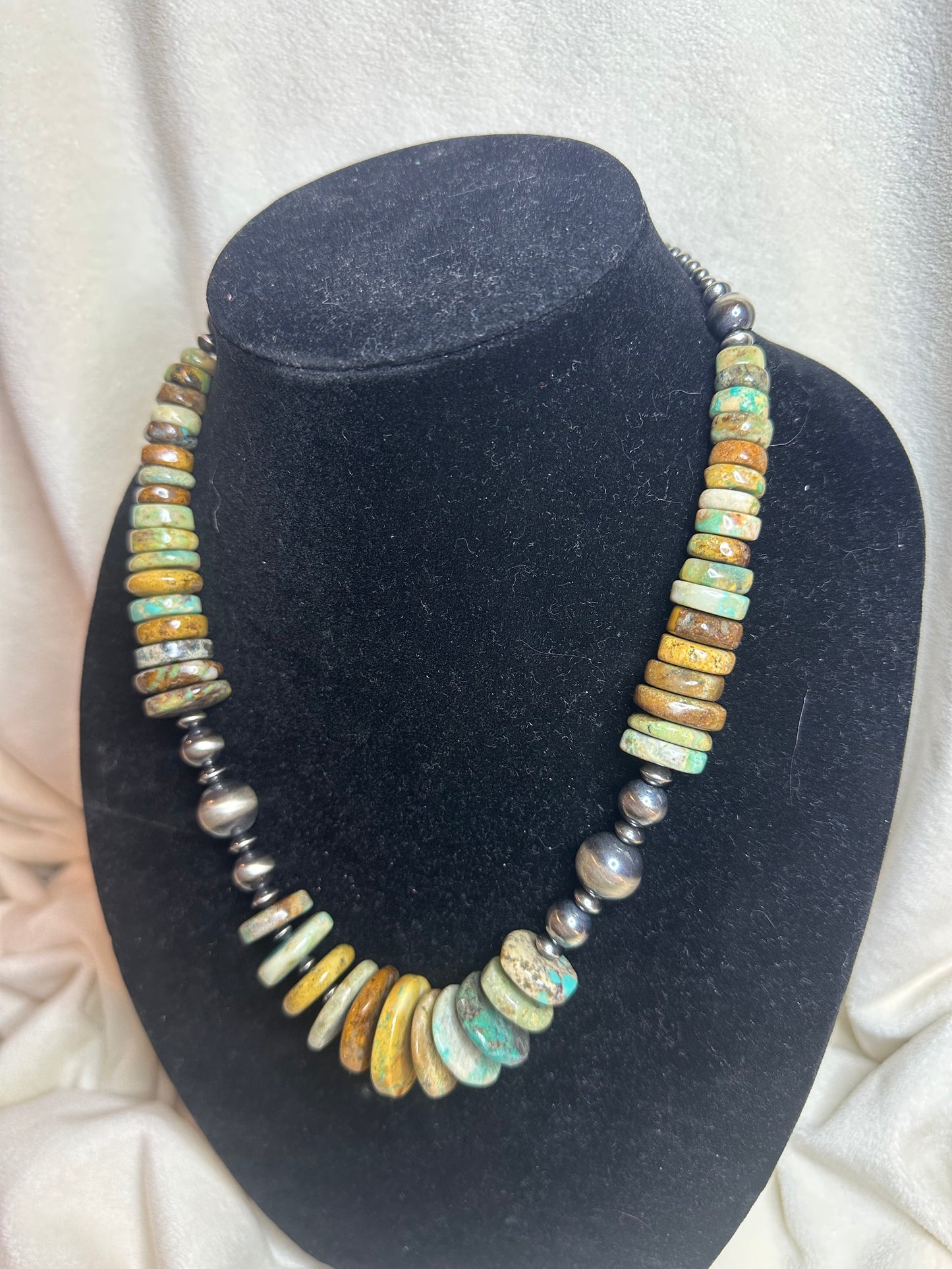 large graduated natural turquoise necklace *2