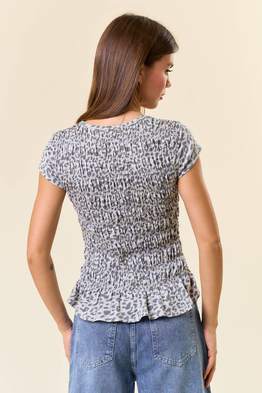 LEOPARD PRINT SMOCKED BODICE CAP SLEEVE TOP - 45028T