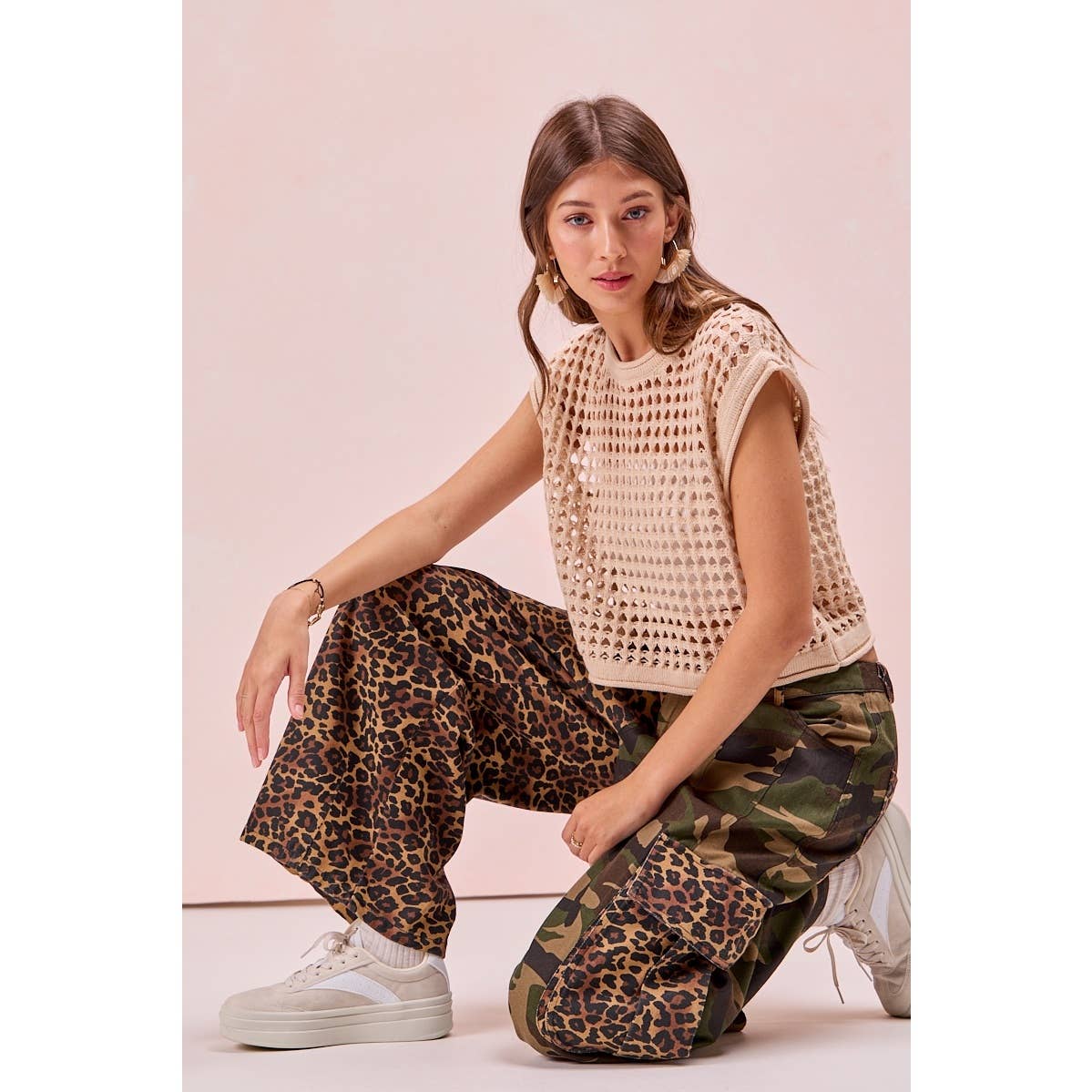 LEOPARD AND CAMOUFLAGE MIXED CARGO POCKETS PANTS