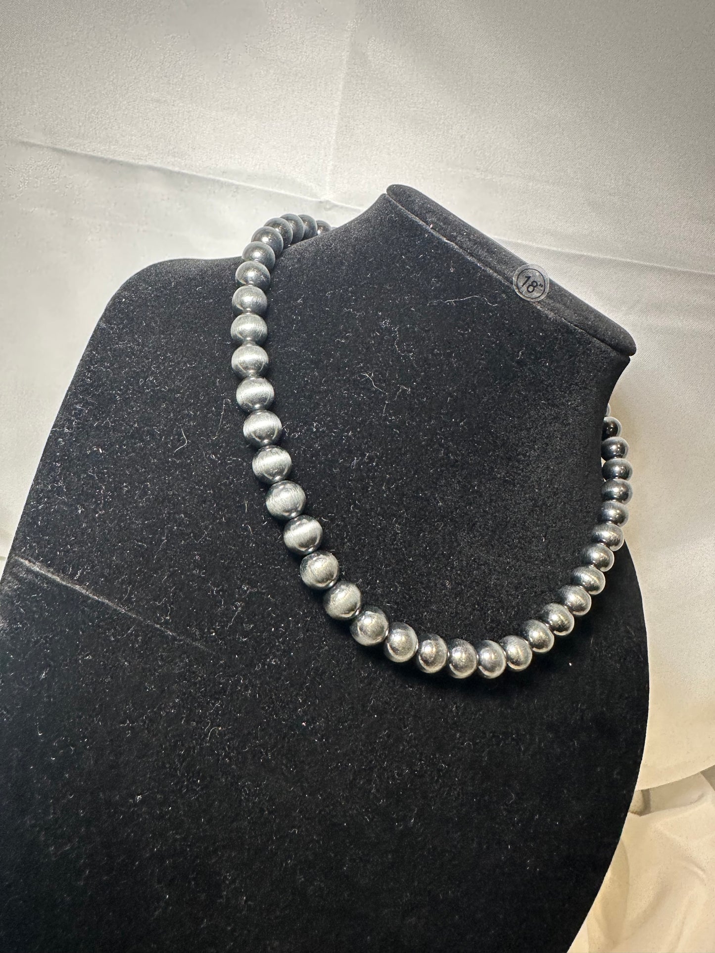 Navajo Style Bead Necklace – Round 10mm - 18"