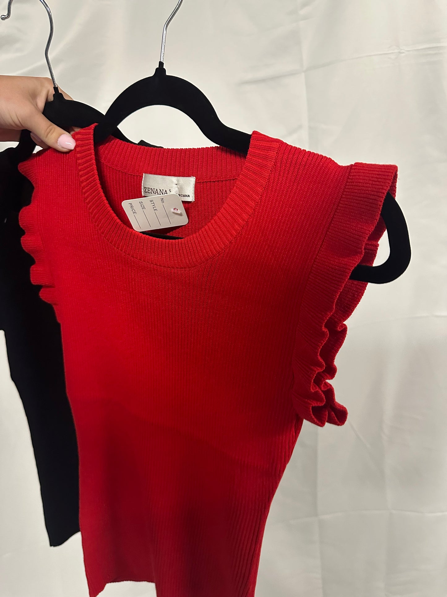 Viscose ruffle trim ribbed sweater vest