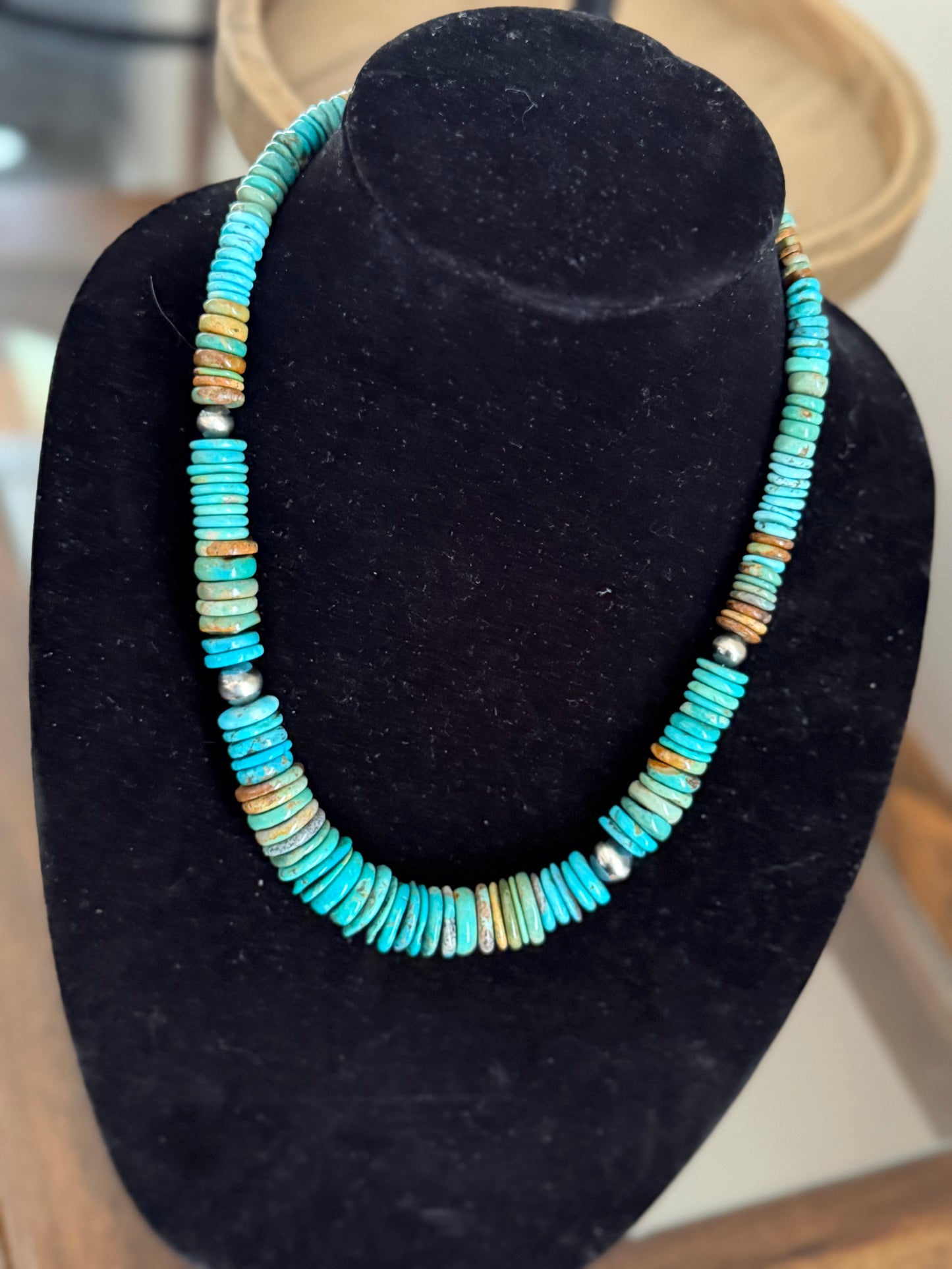 natural kingman turquoise graduated necklace