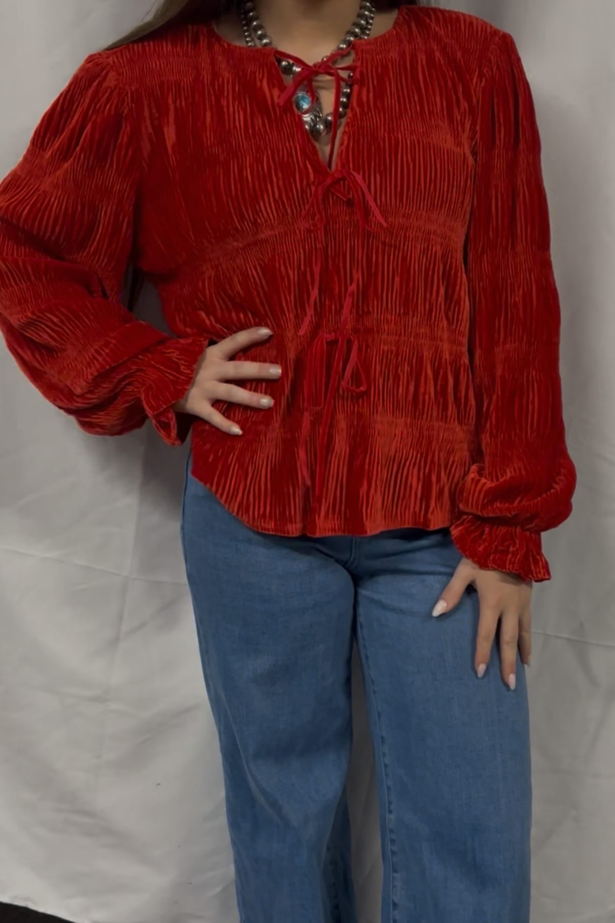 VELVET BOW TIED TOP WITH NECK DROP