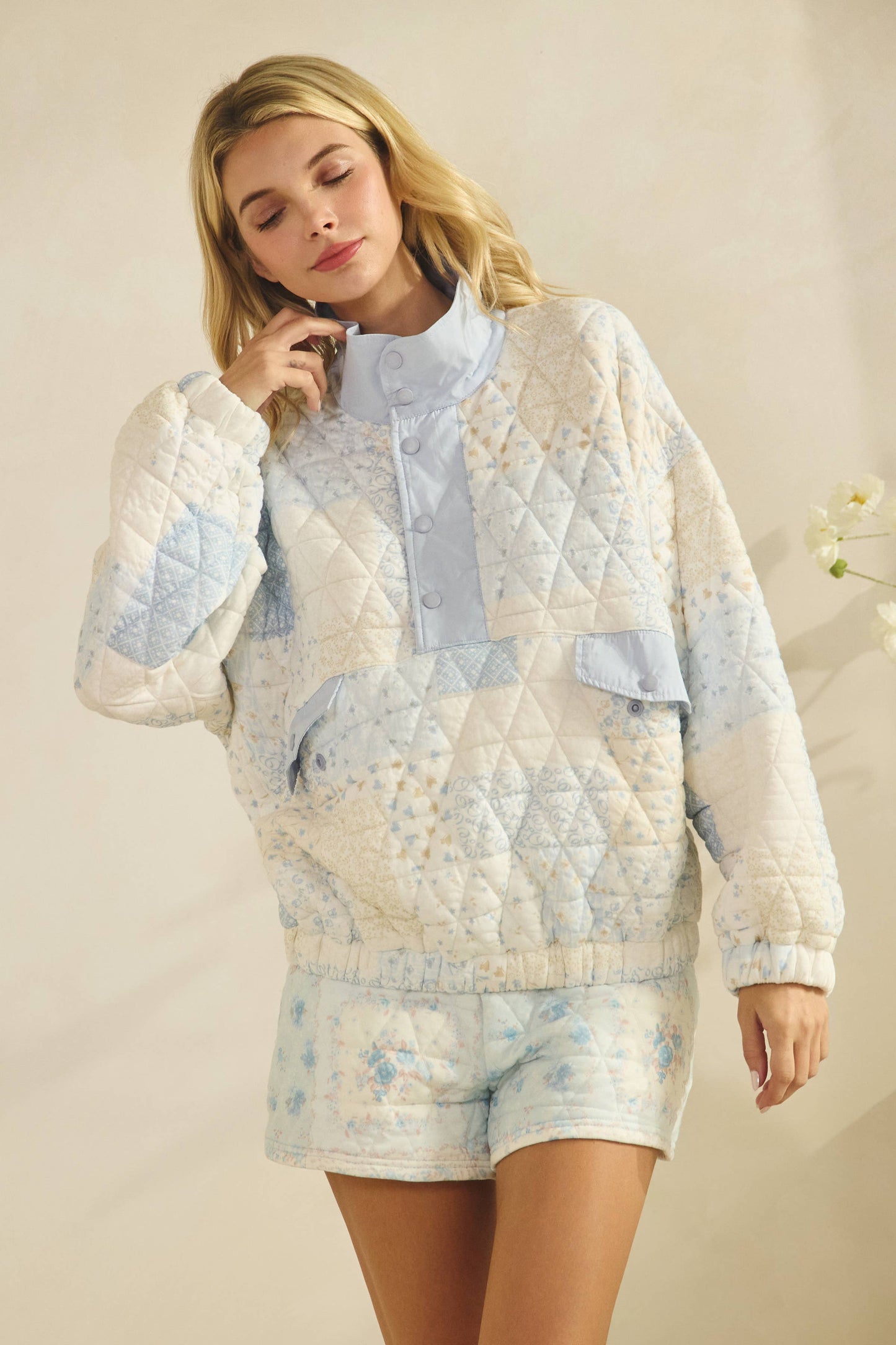Textured Contrast printed Quarterzip Sweater