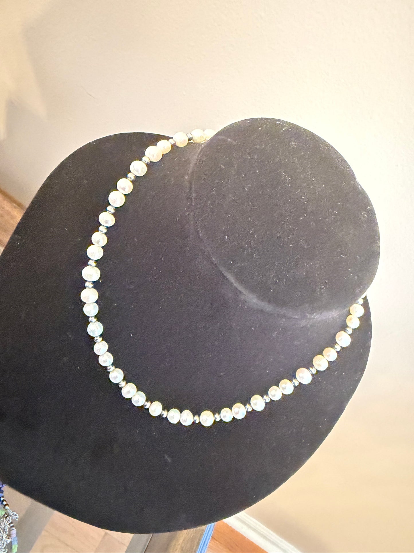 Freshwater pearl x 4mm pearl necklace