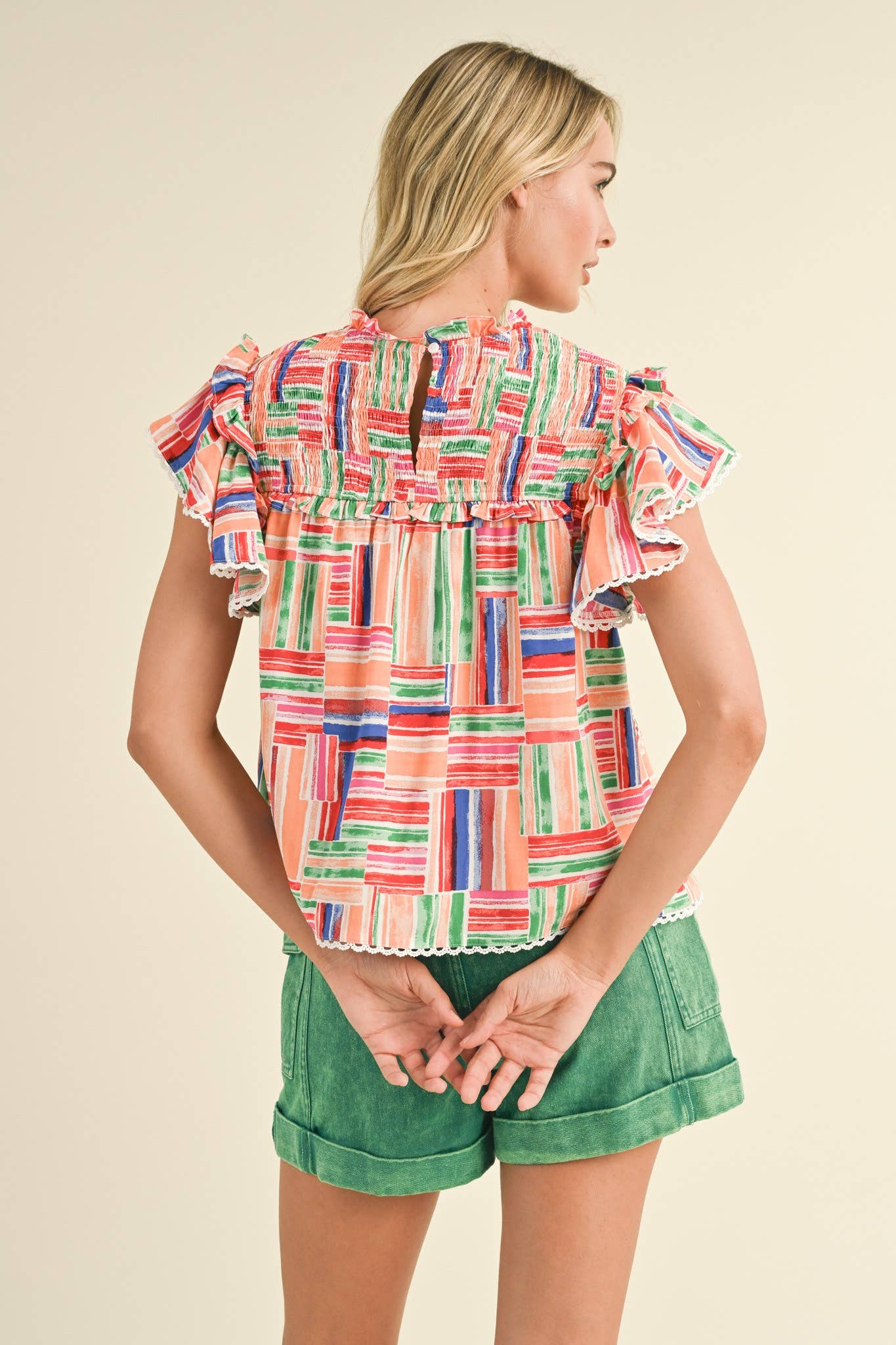 EXCLUSIVE PRINT SMOCKED YOKE RUFFLE TRIM TOP