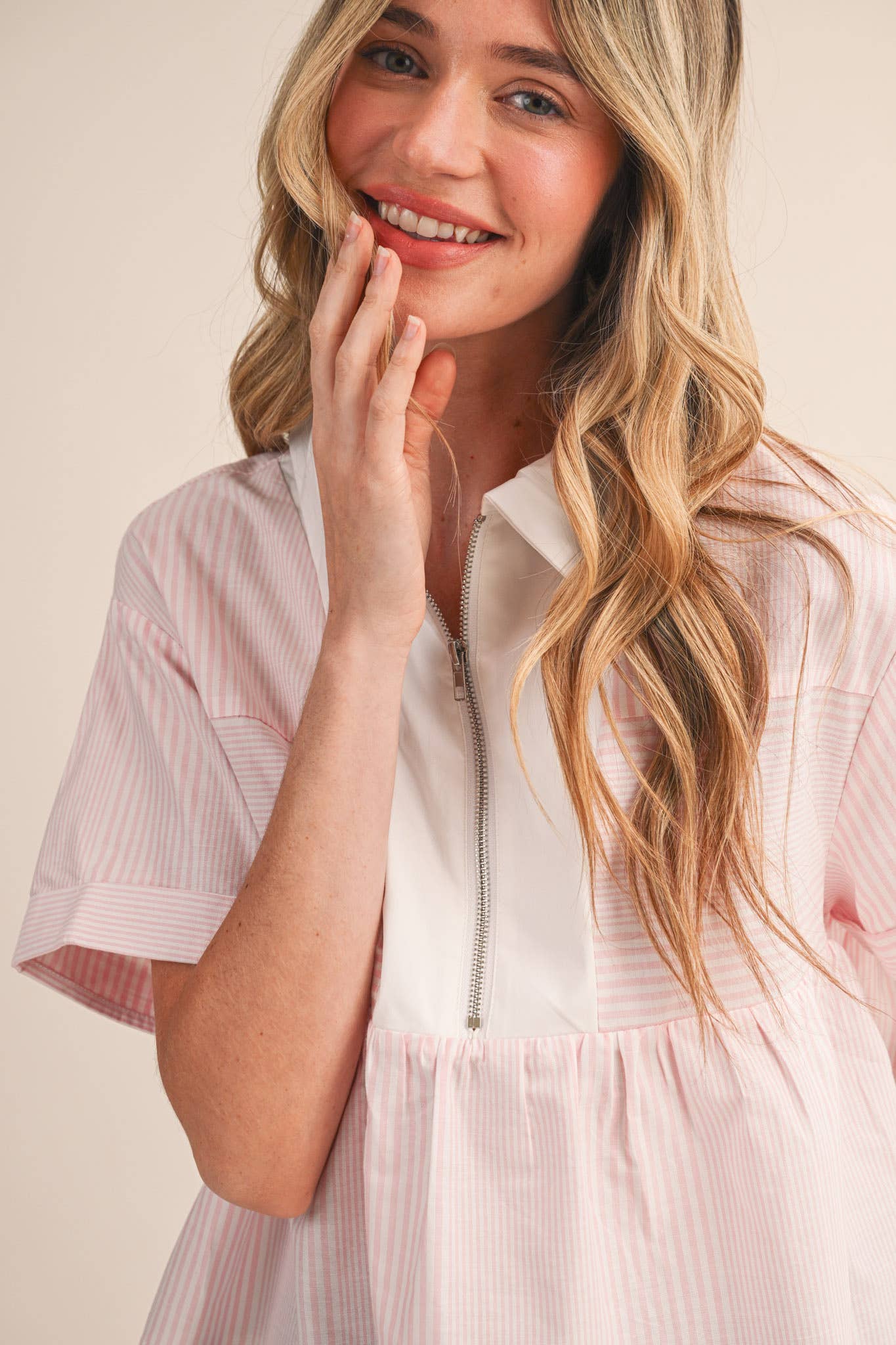 STRIPED HALF ZIP BABYDOLL TOP