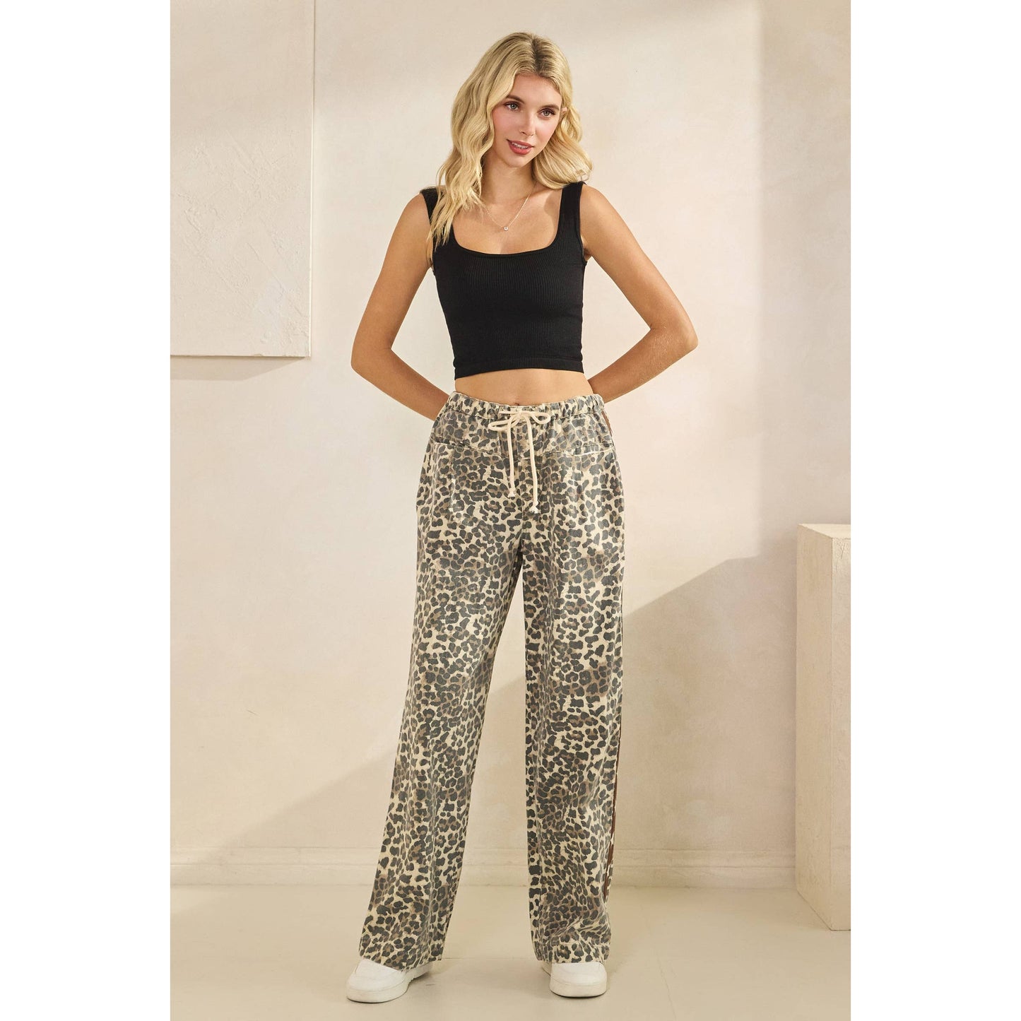 Leopard Printed Striped Wide Legged Pants