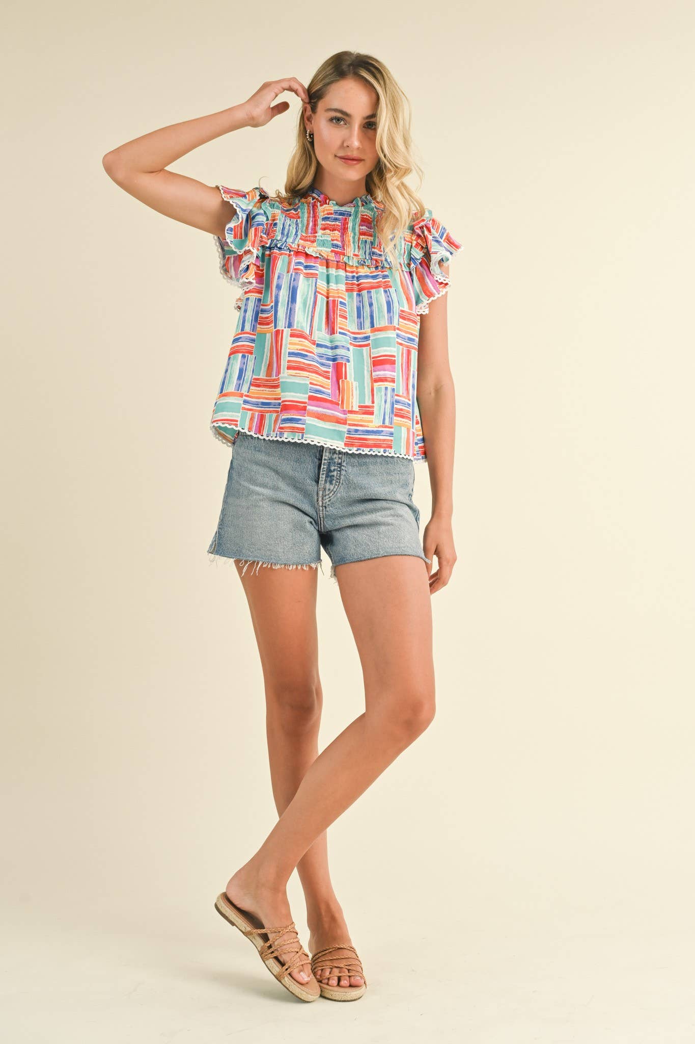 EXCLUSIVE PRINT SMOCKED YOKE RUFFLE TRIM TOP