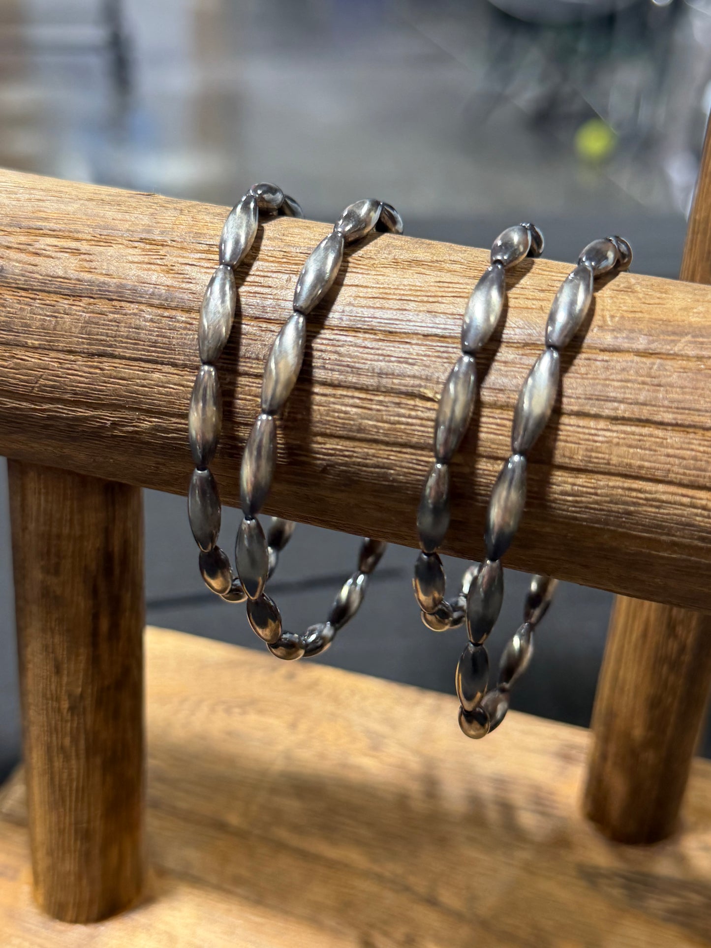 Handstrung sterling silver torpedo pearl stretch bracelet