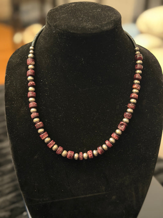 Purple spiny x 10mm pearl necklace