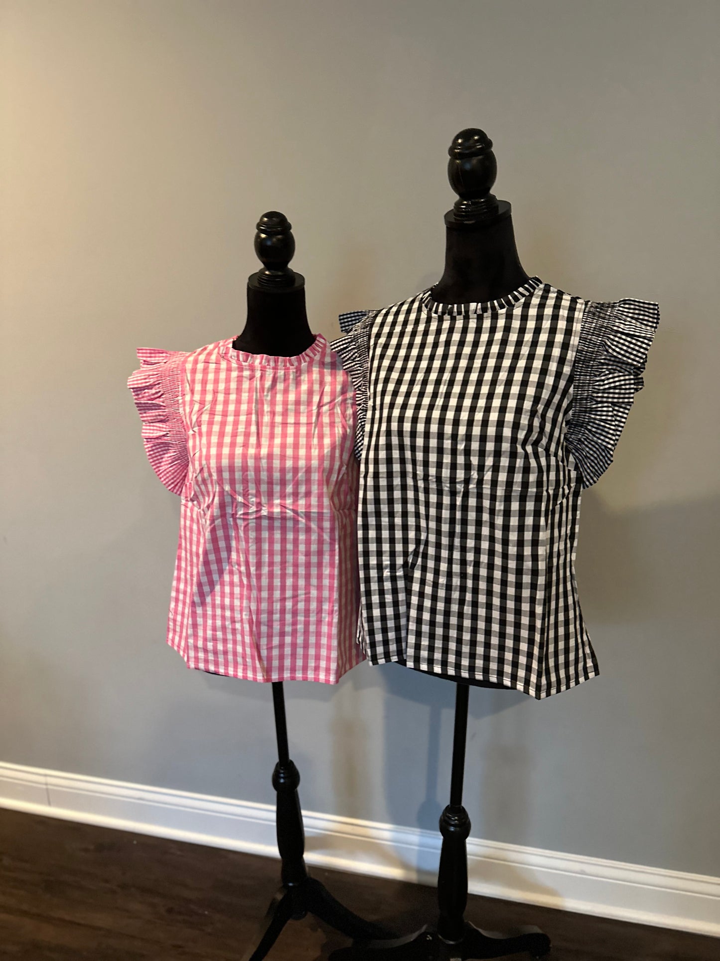 Checkered ruffle sleeve grilled neck blouse