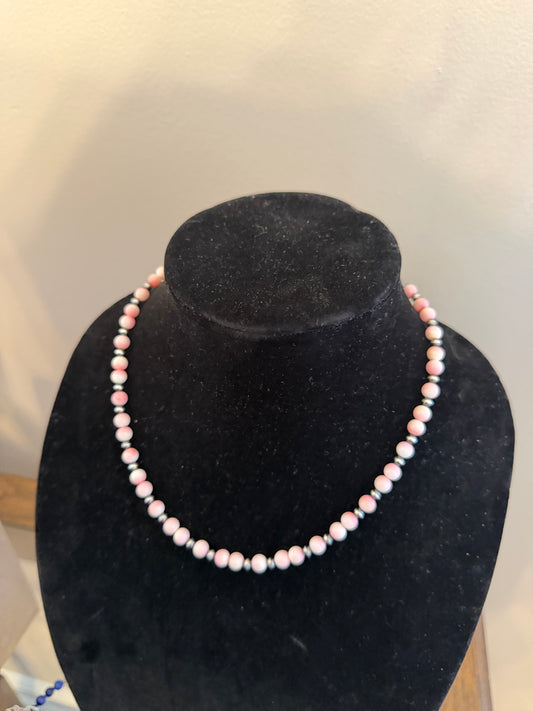 4mm pearl x pink conch necklace